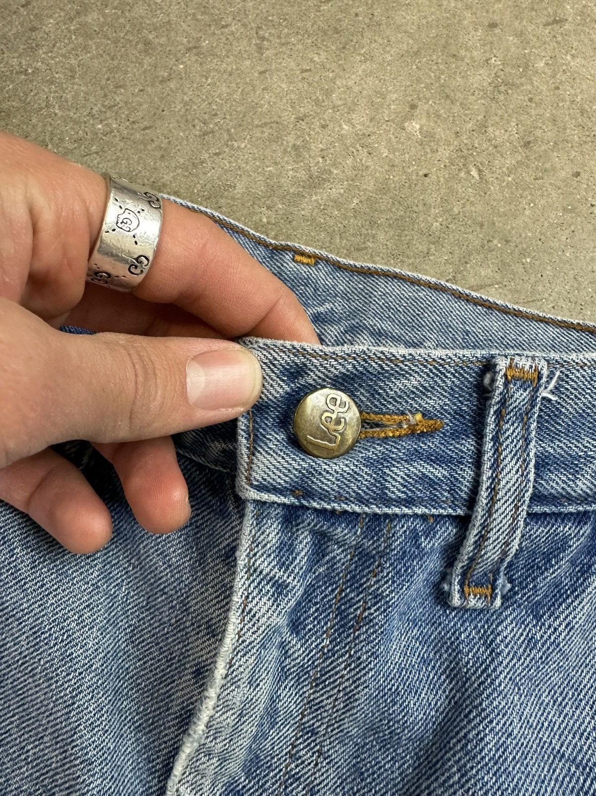 Lee × Vintage 80s Vintage Lee Distressed Light Wash Denim 34" Size US 34 / EU 50 - 8 Thumbnail