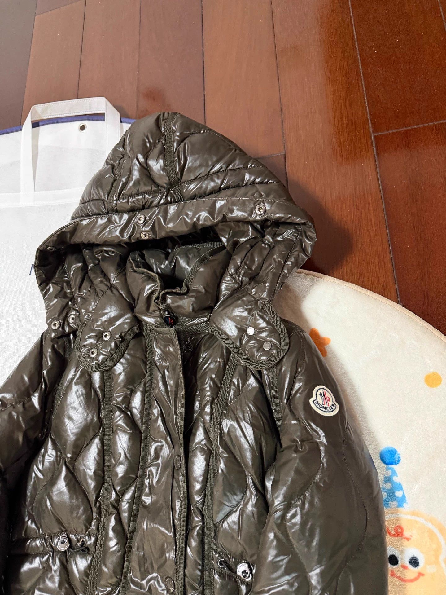 Moncler Moncler long quilted diamond down coat size 0 Size XS / US 0-2 / IT 36-38 - 2 Thumbnail