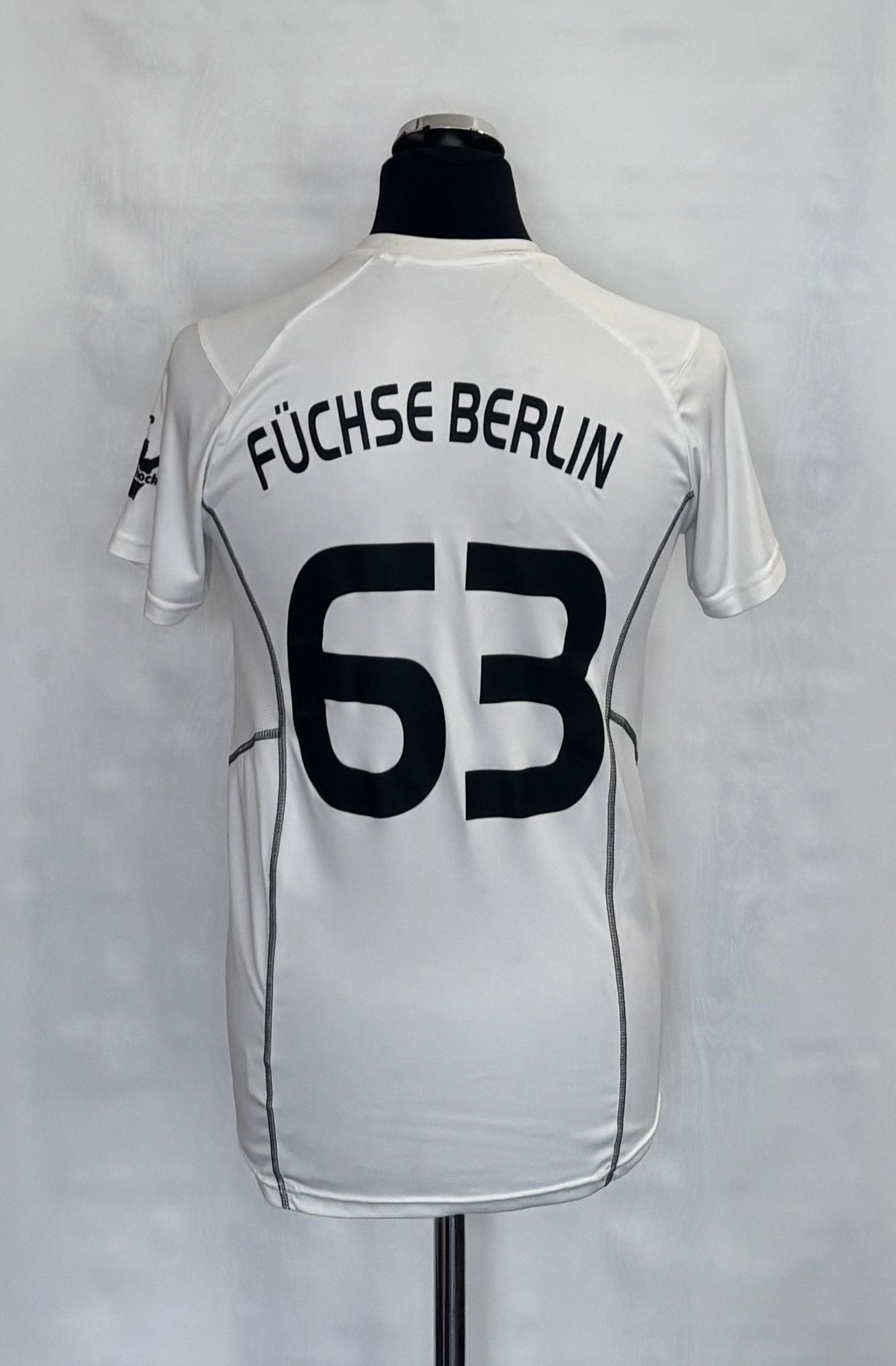 Other Fuchse Berlin TSK #63 Handball Jersey Size S Size US S / EU 44-46 / 1 - 2 Thumbnail