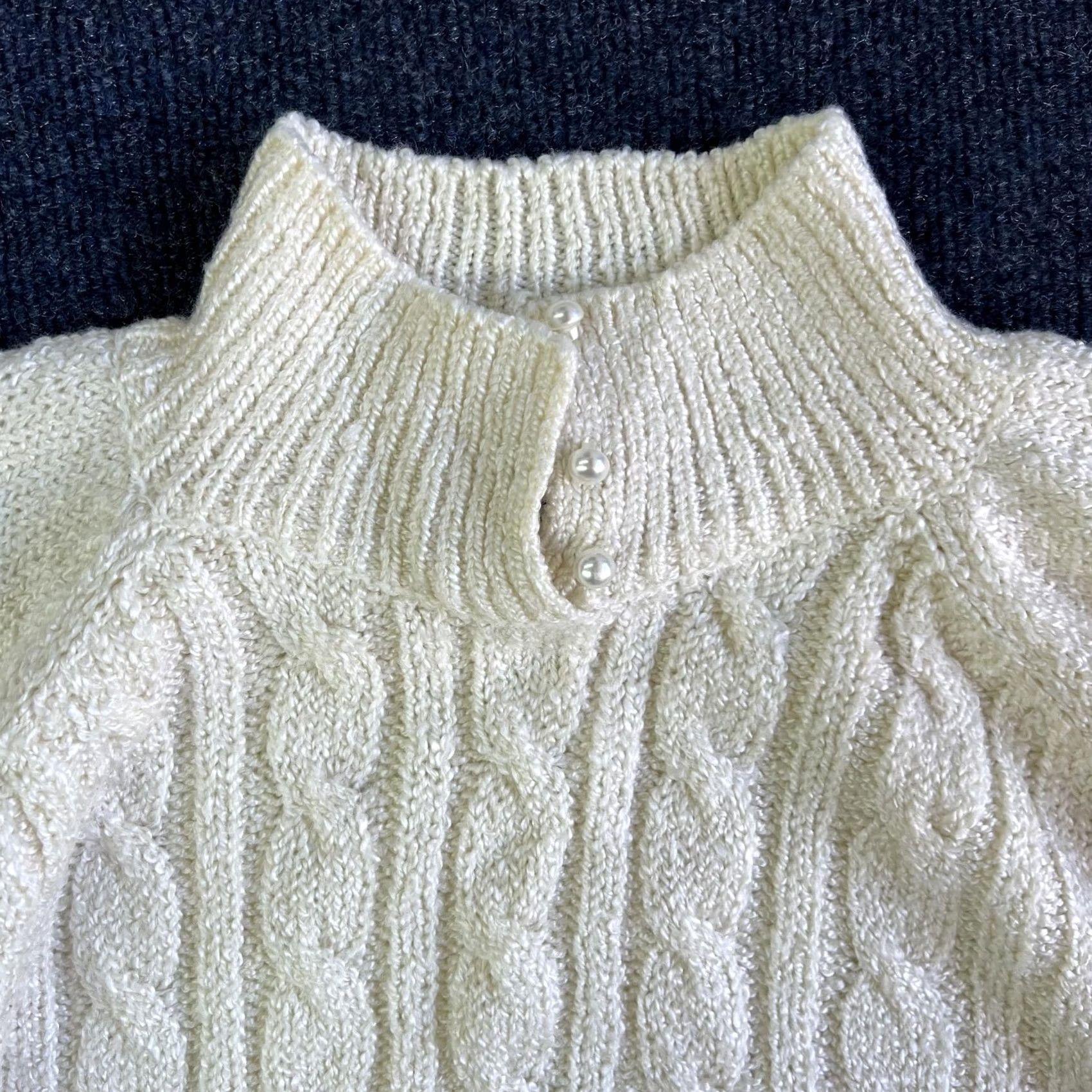 Vintage VINTAGE Workable Separates Sweater Womens 1X White Cable Knit Mock Neck Raglan Size XL / US 12-14 / IT 48-50 - 2 Thumbnail