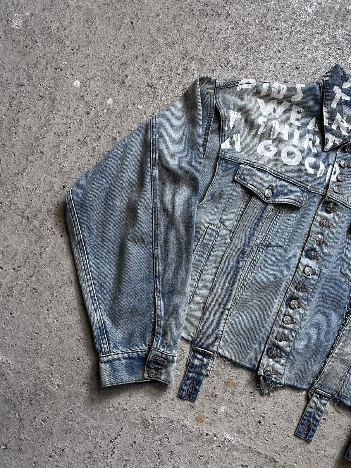 MM6 MM6 Maison Margiela Cropped Denim Jacket Graphic Print Size US M / EU 48-50 / 2 - 3 Thumbnail