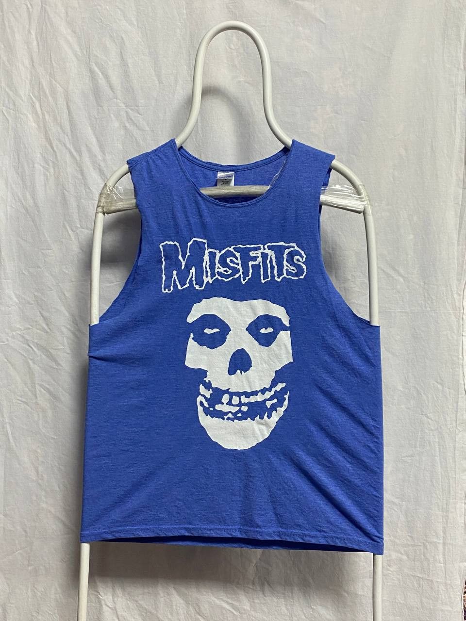 Gildan 💙 Misfits Sleeveless Tank – Distressed Punk Vibe Size US M / EU 48-50 / 2 - 1 Thumbnail