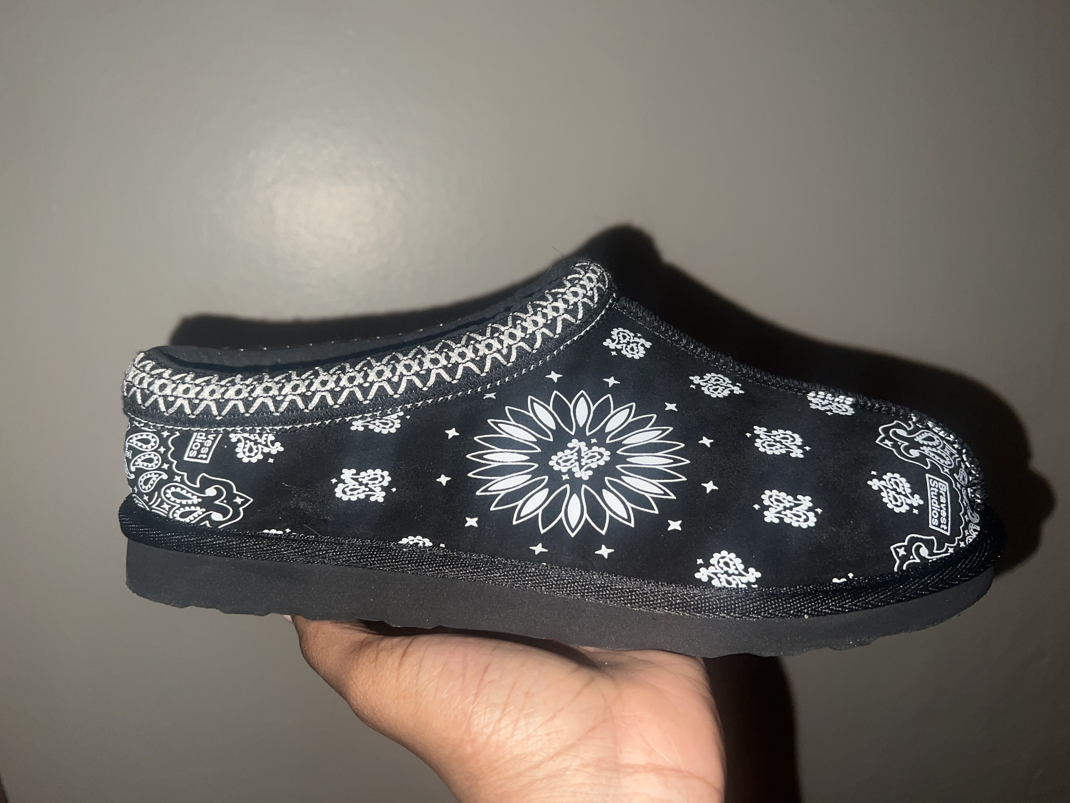 Bravest Studios Paisley slipper Size US 8 / EU 41 - 1 Thumbnail
