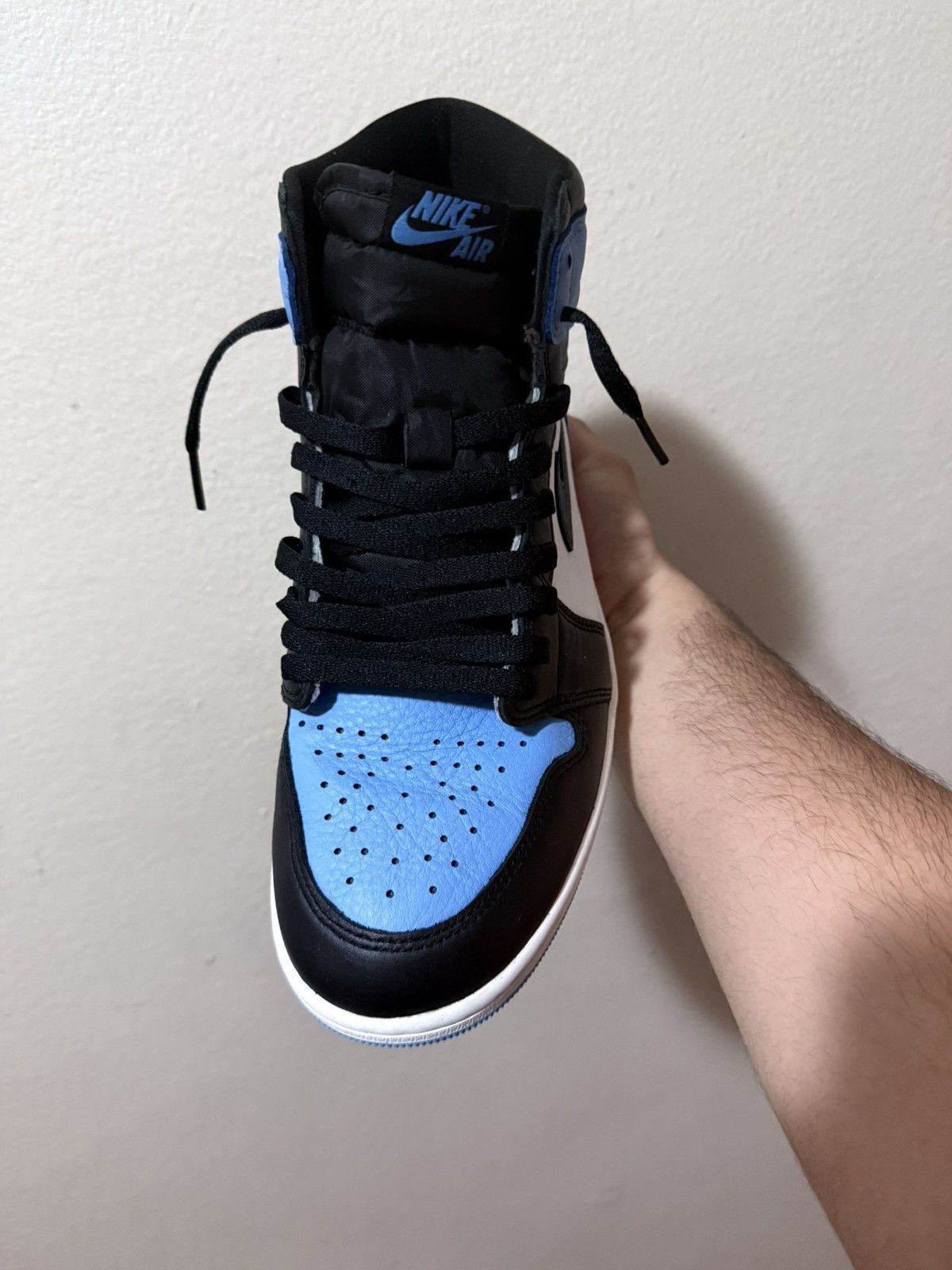 Jordan Brand × Nike Jordan 1 UNC toe Size US 10.5 / EU 43-44 - 3 Thumbnail