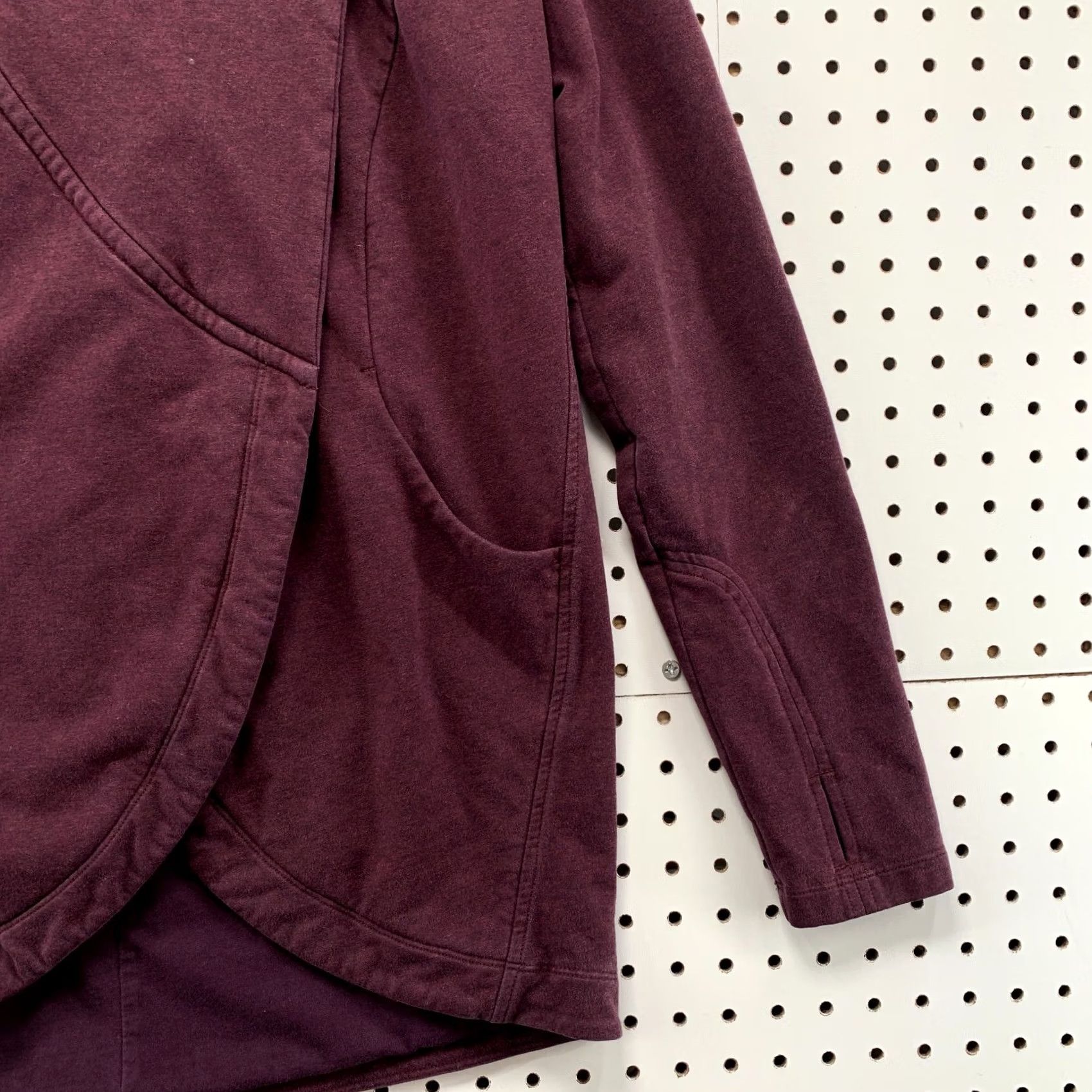 Lululemon Lululemon Sweater Womens 6 Red Jacket Size Thats Wrap Snap Stretch Pockets 19x33 Size M / US 6-8 / IT 42-44 - 4 Thumbnail