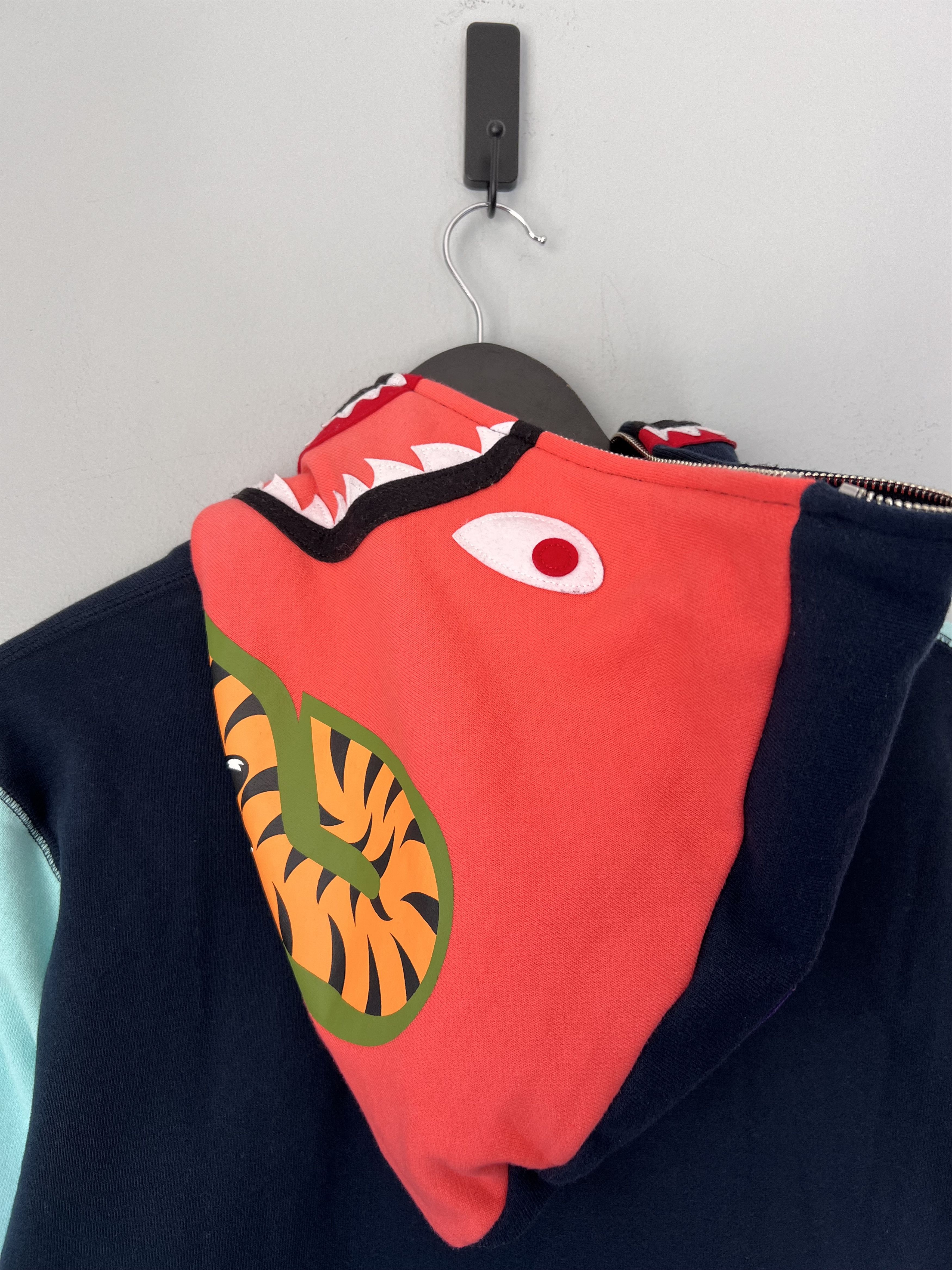 Bape Bape Multi Color Full Zip Shark Hoodie Size US L / EU 52-54 / 3 - 10 Thumbnail