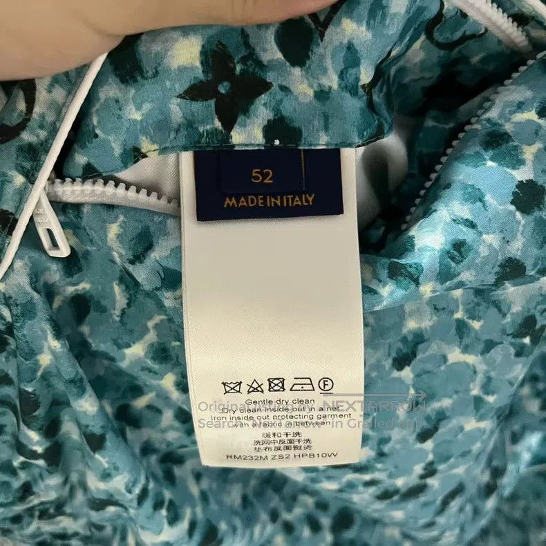 Louis Vuitton Louis Vuitton Blue Logo Full Hooded Long Sleeve Jacket Size US L / EU 52-54 / 3 - 3 Thumbnail