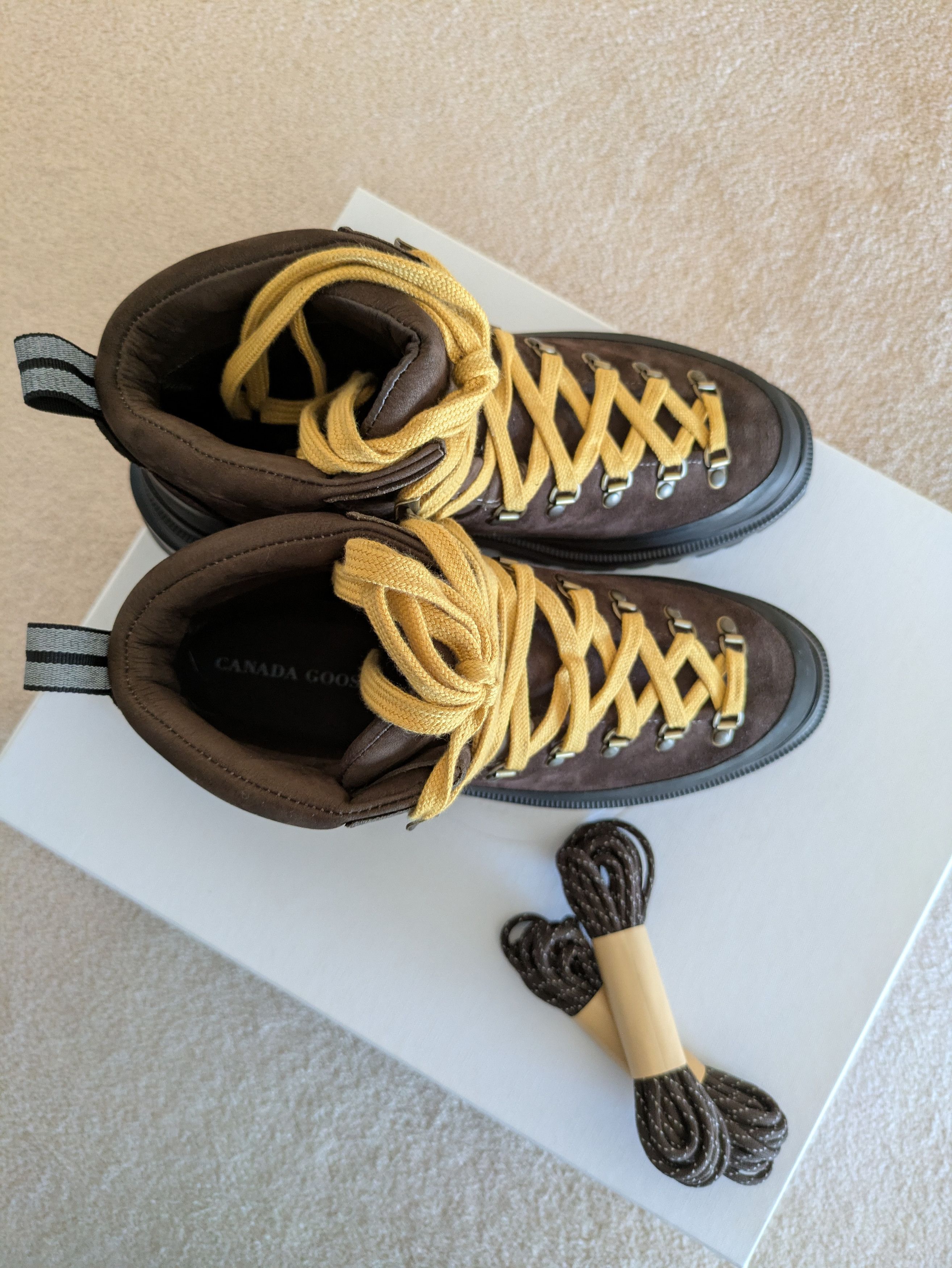 Canada Goose Journey Boot in Walnet/Black, US10/EU43 Size US 10 / EU 43 - 2 Thumbnail