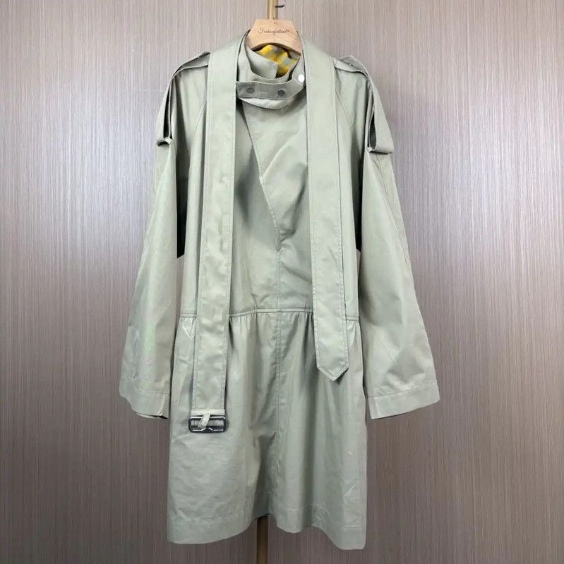 Burberry Burberry M Size Light Green Cotton Trench Coat Size M / US 6-8 / IT 42-44 - 1 Thumbnail