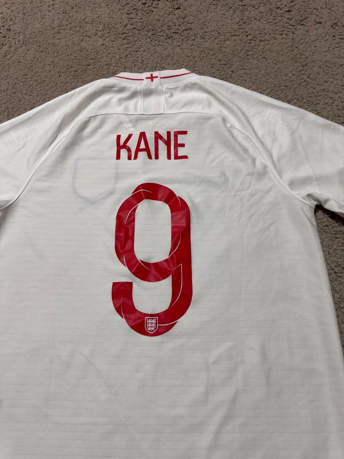 Nike Nike England 2018-2019 World Cup Football Shirt #9 Kane Size US L / EU 52-54 / 3 - 8 Thumbnail
