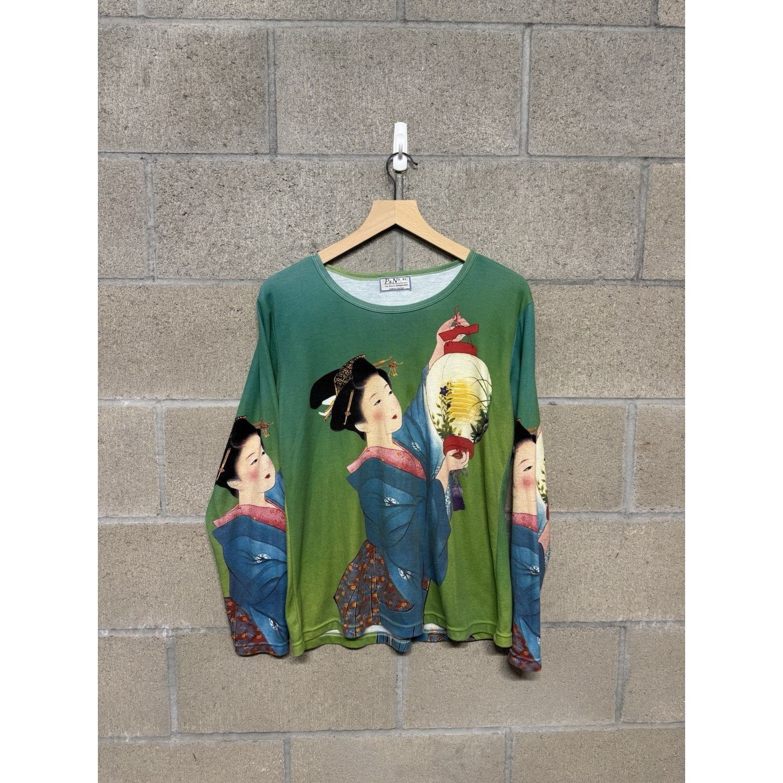 Vintage Vintage Y2K Geisha Lantern Aop Microfiber Blend Top xl women Size XL / US 12-14 / IT 48-50 - 1 Thumbnail