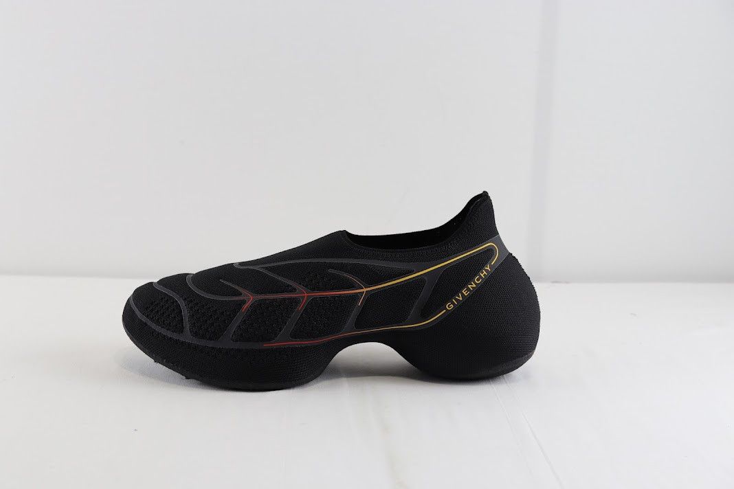 Givenchy o1rshd1 TK-360 Plus Sneaker in Black Size US 11 / EU 44 - 3 Thumbnail
