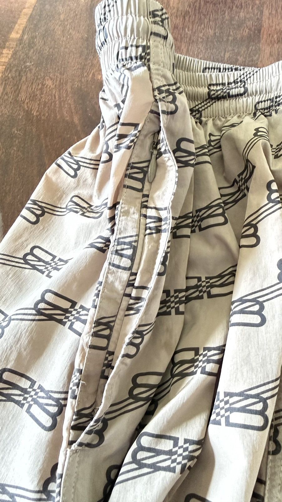 Balenciaga Balenciaga Swim Trunks Size US 32 / EU 48 - 6 Thumbnail