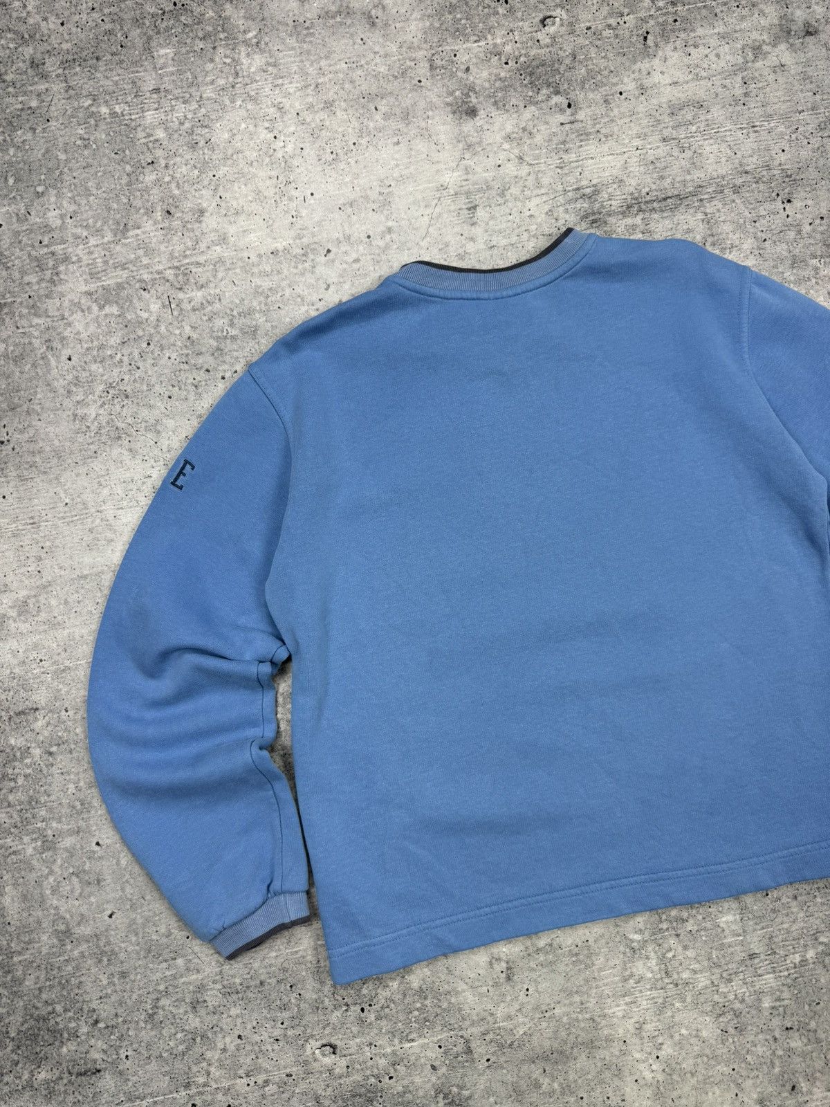 Nike × Vintage Vintage Nike Y2K Style 90's Big Central Logo Blue Sweatshirt Size M / US 6-8 / IT 42-44 - 15 Thumbnail