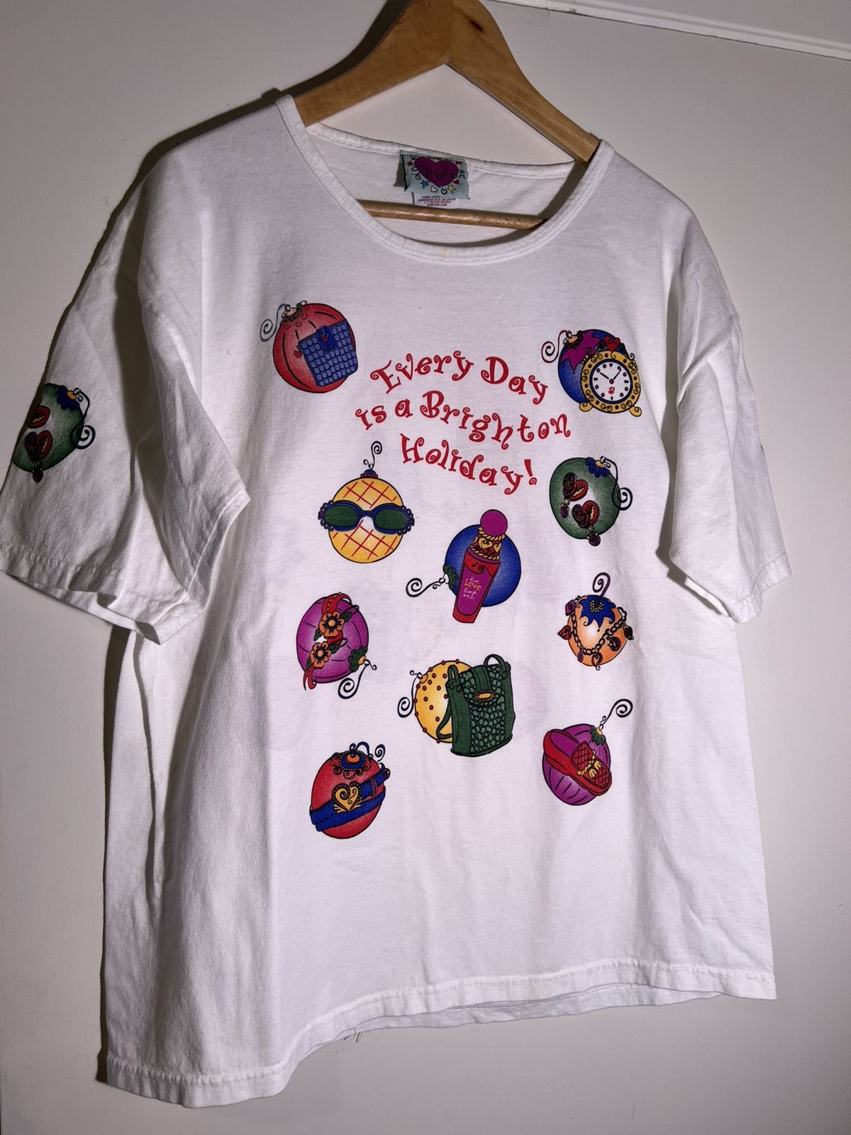 Vintage 90’s 2000’s Y2K VTG Vintage Every Day Is A Holiday Retro Tee Size US XL / EU 56 / 4 - 1 Thumbnail