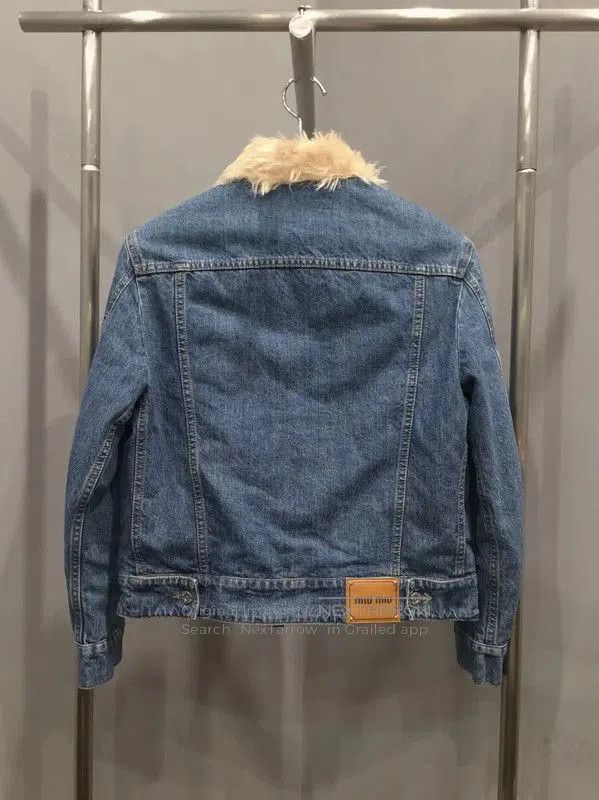 Miu Miu Miu Miu Blue Denim Jacket with Fur Collar . Size XS / US 0-2 / IT 36-38 - 2 Thumbnail