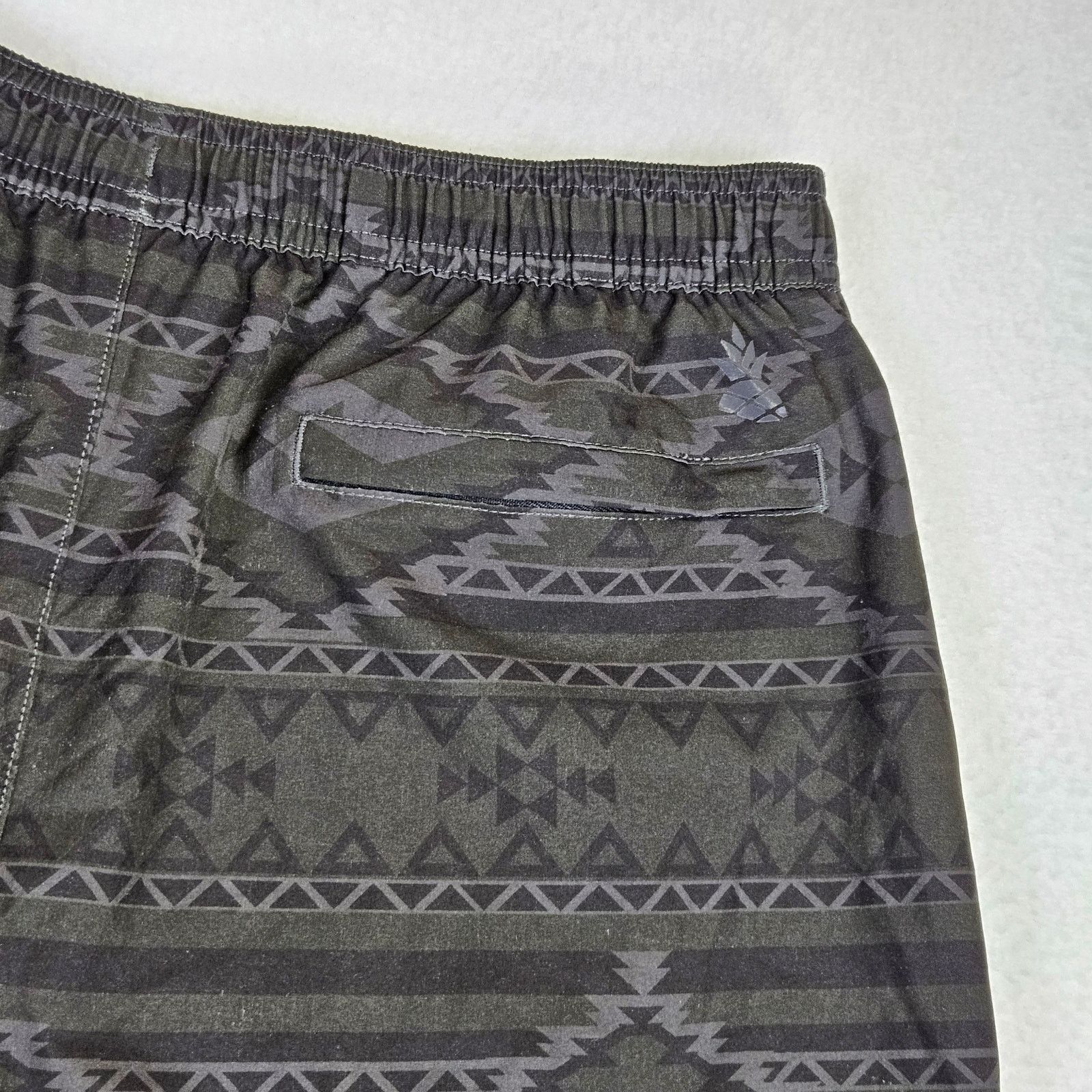Chubbies Chubbies Quests 5.5” Ultimate Training Shorts Aztec Hybrid Size US 30 / EU 46 - 7 Thumbnail