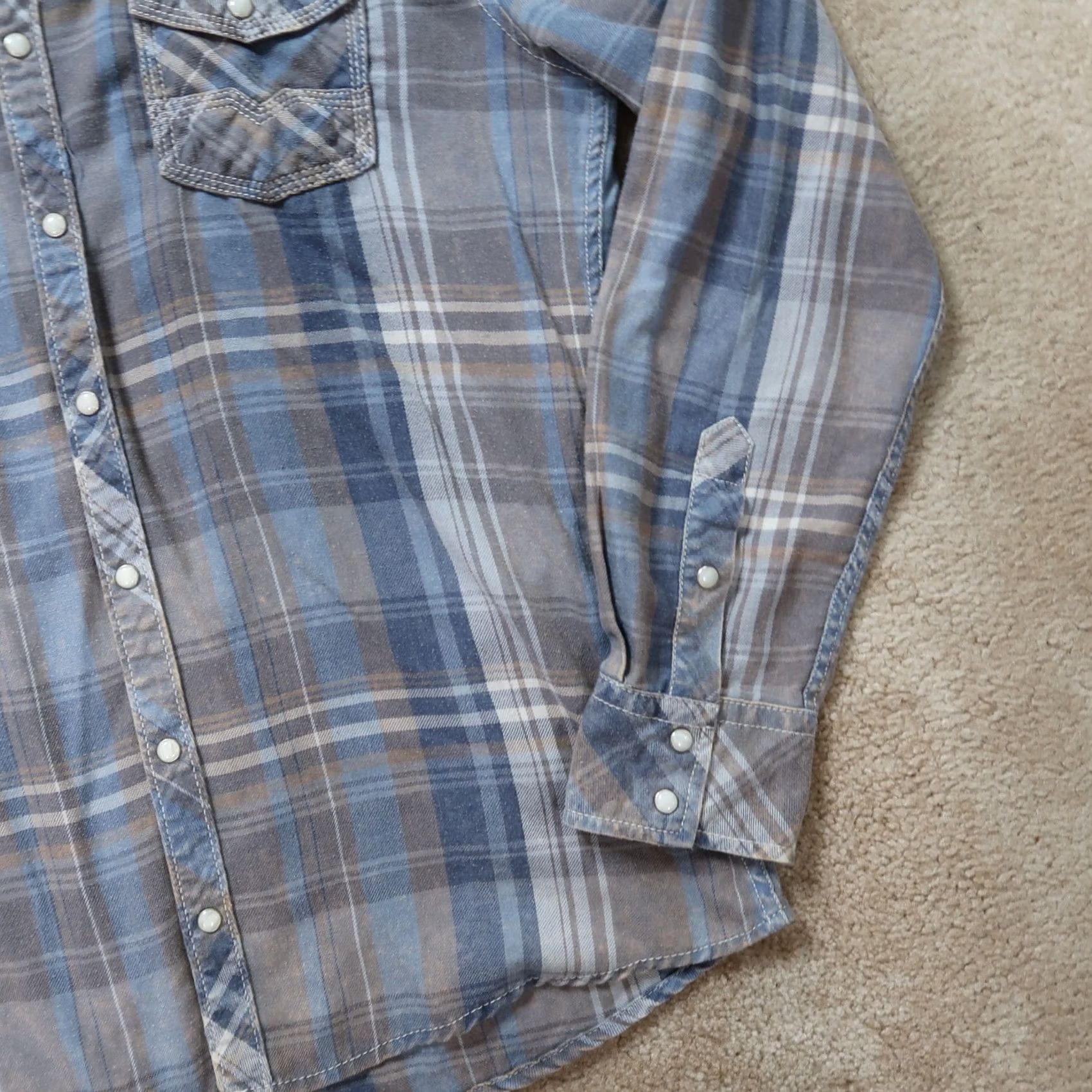 Vintage VINTAGE Buckle Button-Up Shirt Men Large Long Sleeve Plaid Hooded Athletic Fit Blue Size US L / EU 52-54 / 3 - 3 Thumbnail
