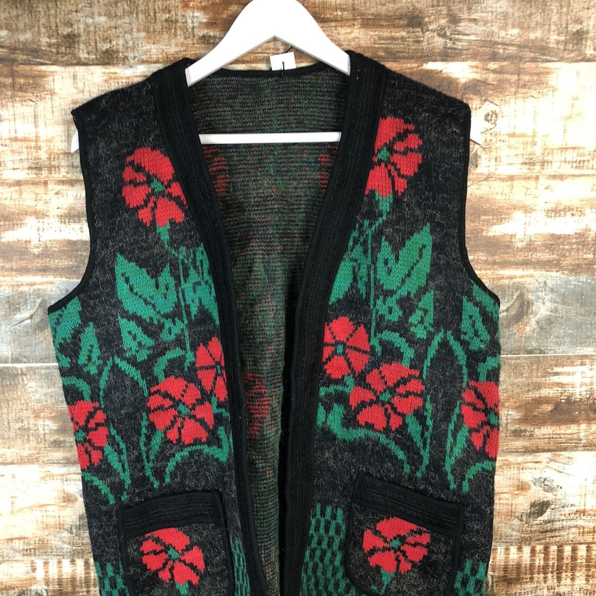 Vintage Vintage art Japan green Vest Knitwear #A1797 Size US M / EU 48-50 / 2 - 5 Thumbnail