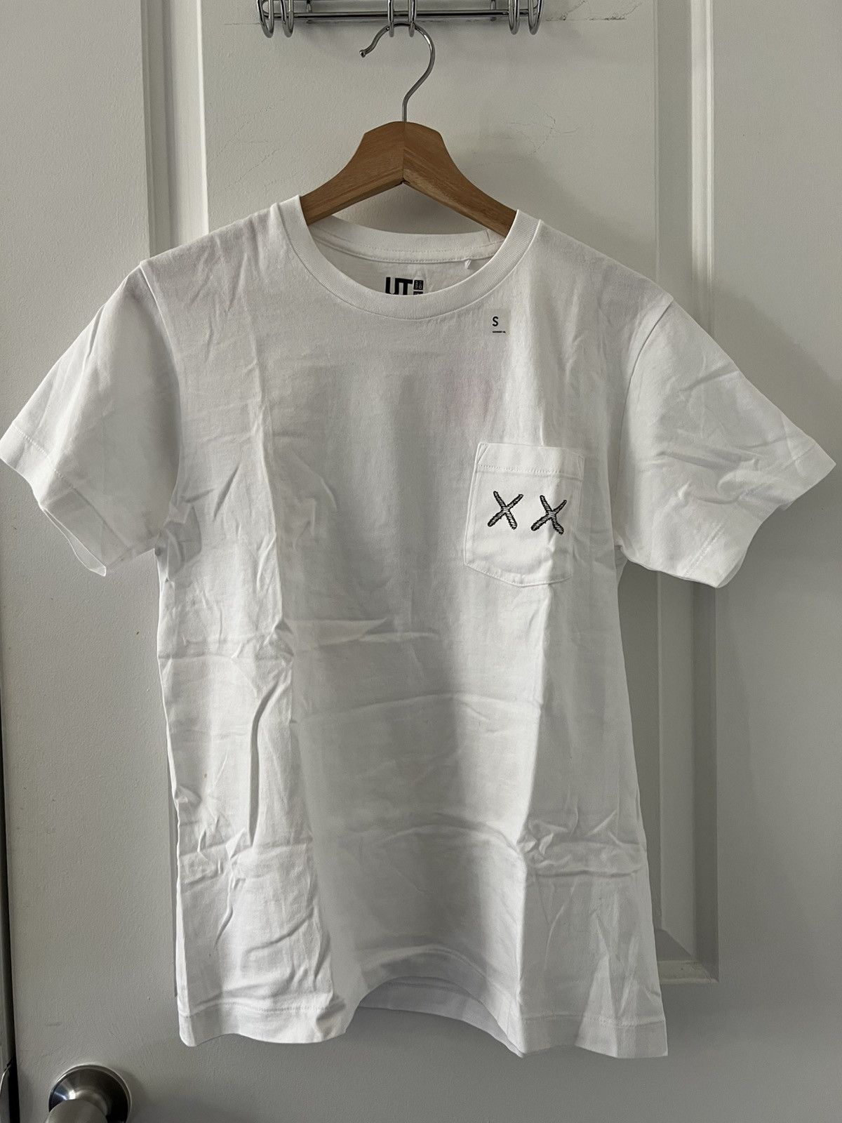 Kaws × Uniqlo SS16 Kaws x Uniqlo XX Pocket T shirt Size US XS / EU 42 / 0 - 1 Thumbnail