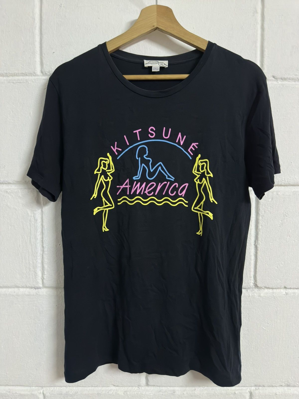 Maison Kitsune SS14 Maison Kitsune America Neon Collection T-Shirt Size US S / EU 44-46 / 1 - 3 Thumbnail
