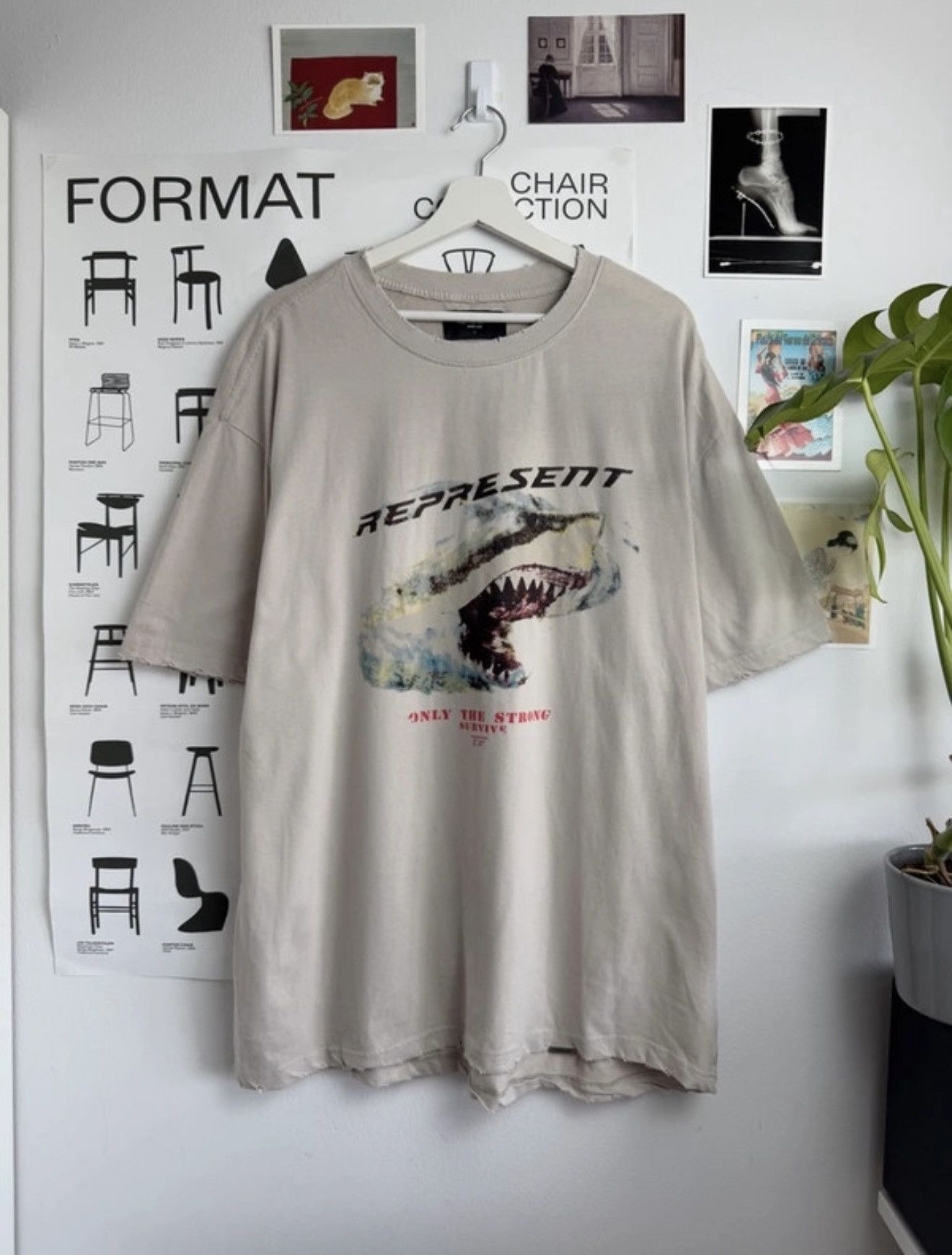 Designer × Represent Clo. Represnet shark logo baggy t-shirt L designer streetwear rare Size US L / EU 52-54 / 3 - 1 Thumbnail