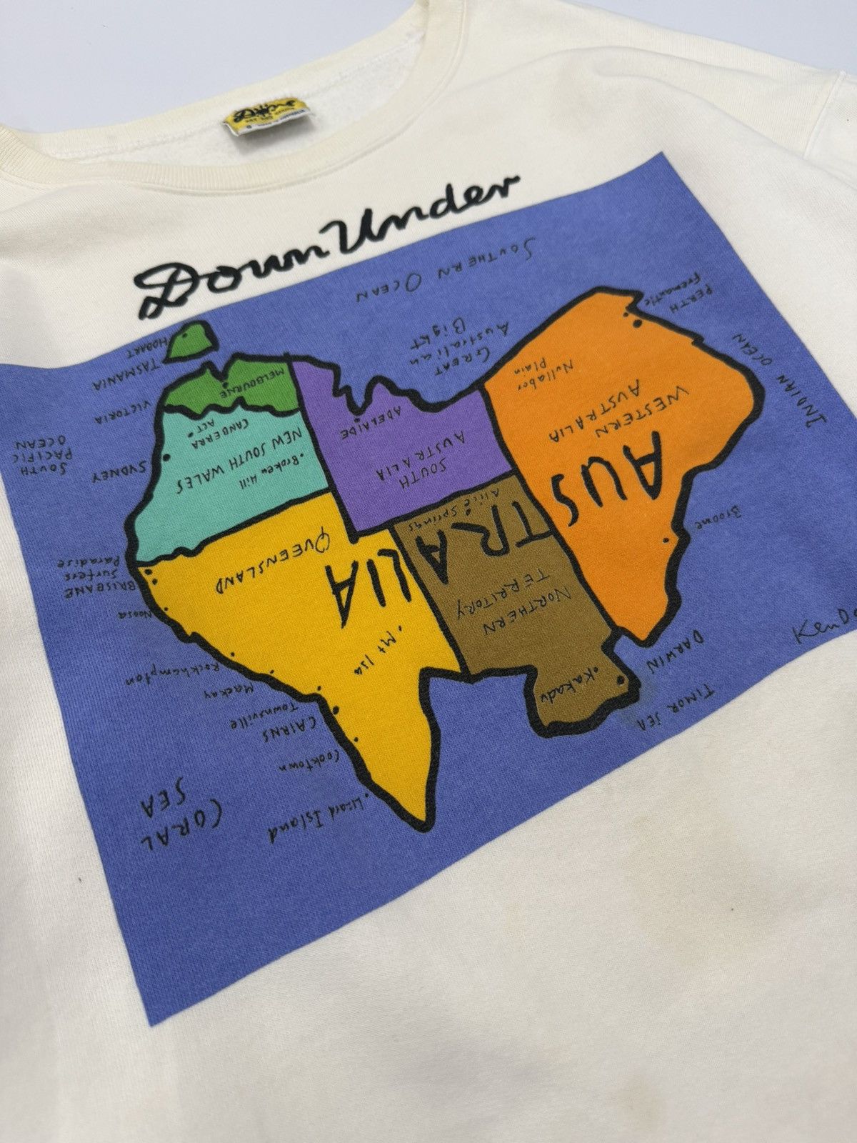 The Australian Outback Collection 🔥 90's Ken Done Map AUSTRALIA iconic Graphic Sweatshirt - S Size US S / EU 44-46 / 1 - 7 Thumbnail