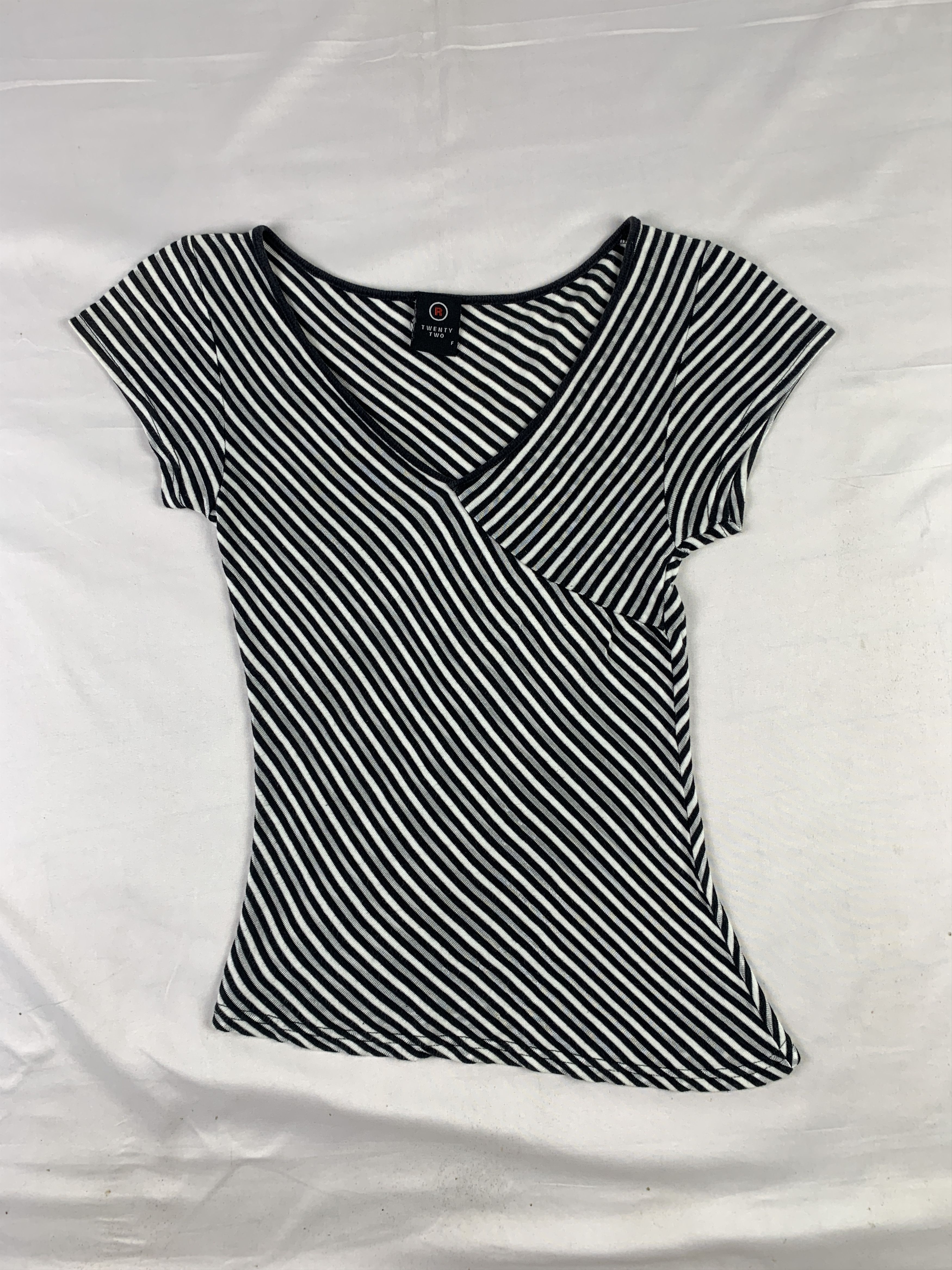 Japanese Brand Twenty Two Asymmetrical Stripes Tee (S) Size S / US 4 / IT 40 - 1 Thumbnail