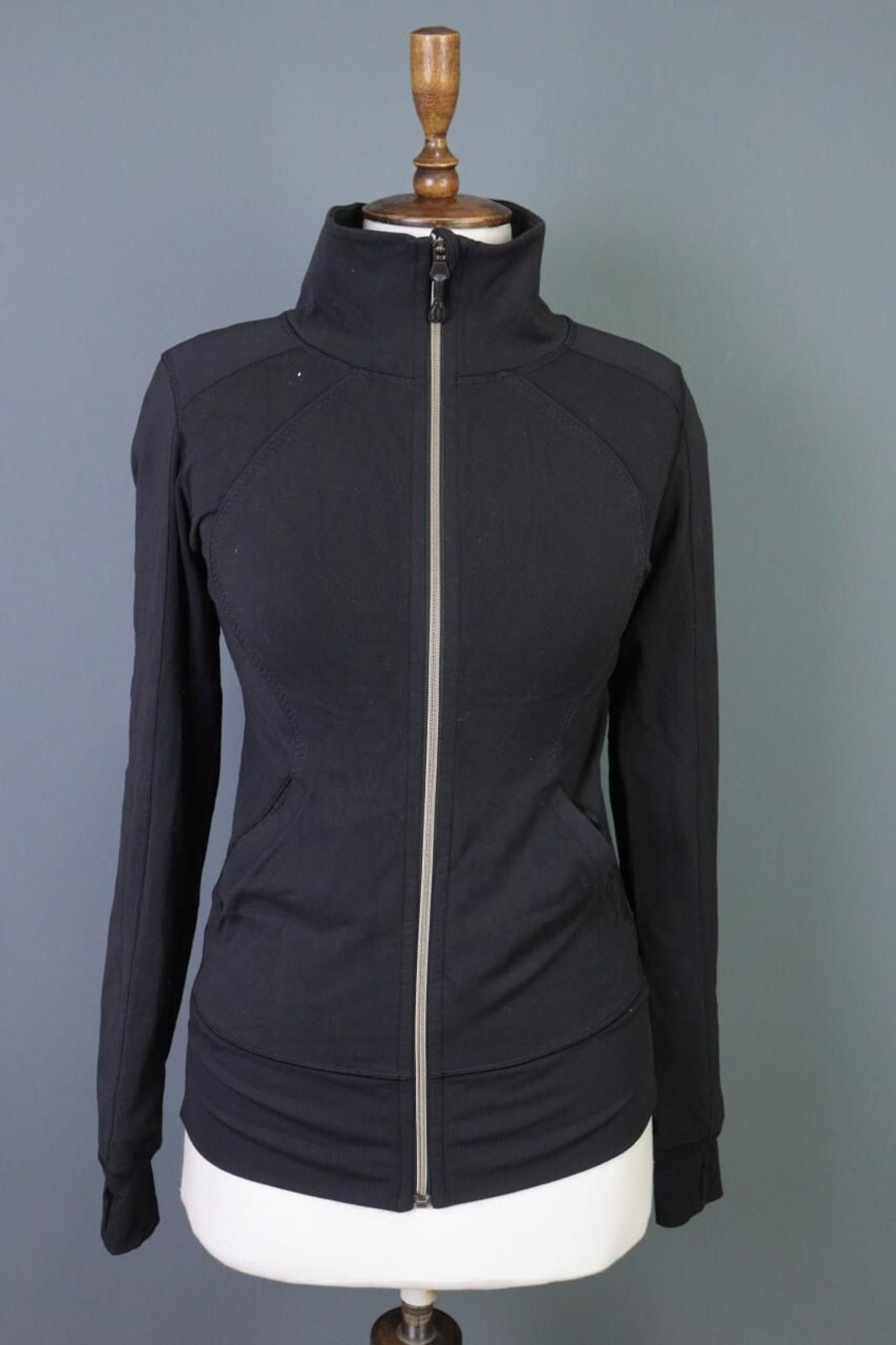 Lululemon Lululemon Athletica Gray Full Zip Fleece Track Jacket Size M / US 6-8 / IT 42-44 - 1 Thumbnail