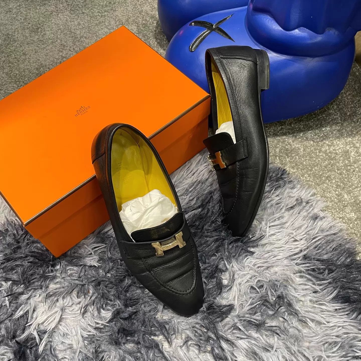 Hermes HERMES Black Leather Gold Accent Loafer 39 Size US 8.5 / IT 38.5 - 3 Thumbnail