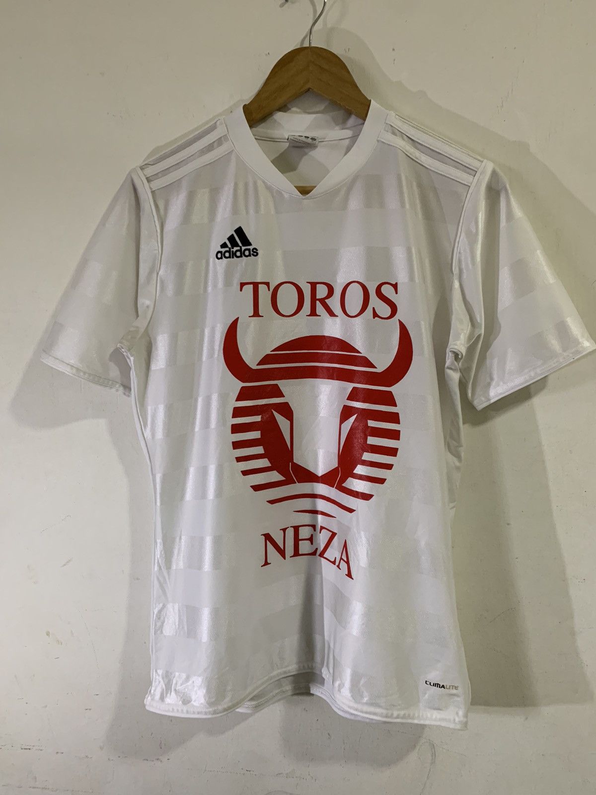 Adidas Vintage Y2K Adidas Toros Neza Size US XL / EU 56 / 4 - 1 Thumbnail