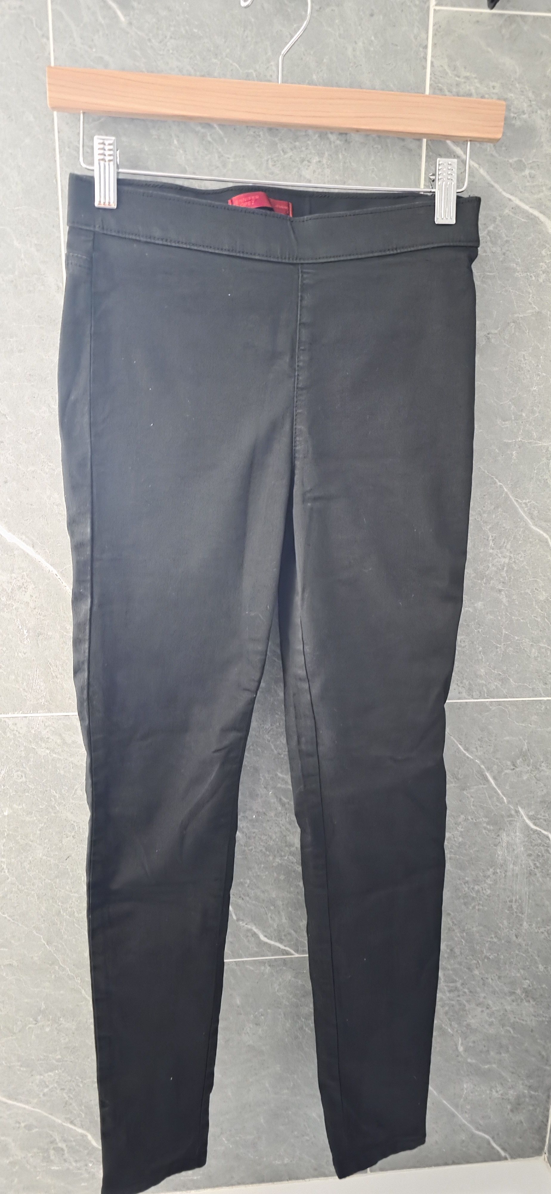 Jennifer Lopez NWOT Jennifer Lopez Jlo Black Pull On Jegging Size 2 Size 26" / US 2 / IT 38 - 1 Thumbnail