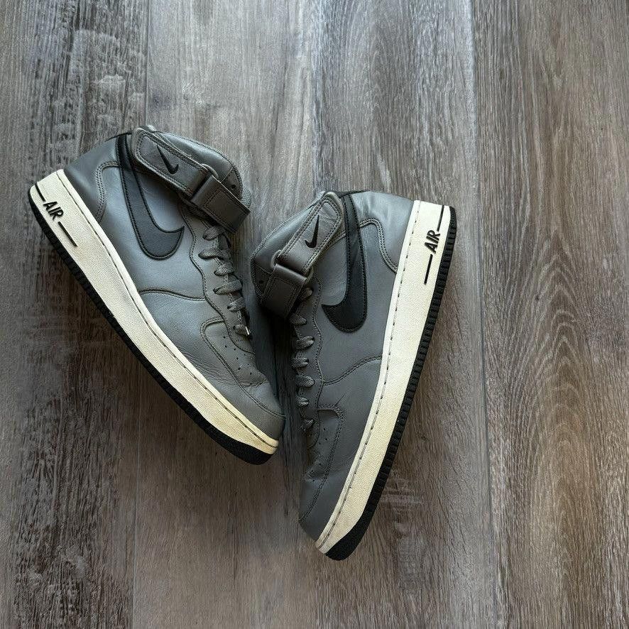 Nike NIKE • Air Force 1 Mid "Cool Grey" (10M) Size US 10 / EU 43 - 9 Thumbnail
