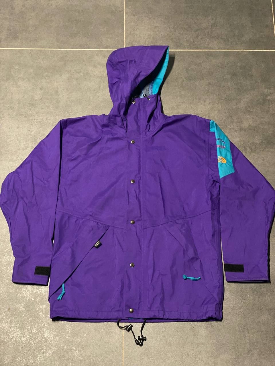 The North Face × Vintage Vintage The North Face Gore Tex Nylon Jacket Size US L / EU 52-54 / 3 - 2 Thumbnail