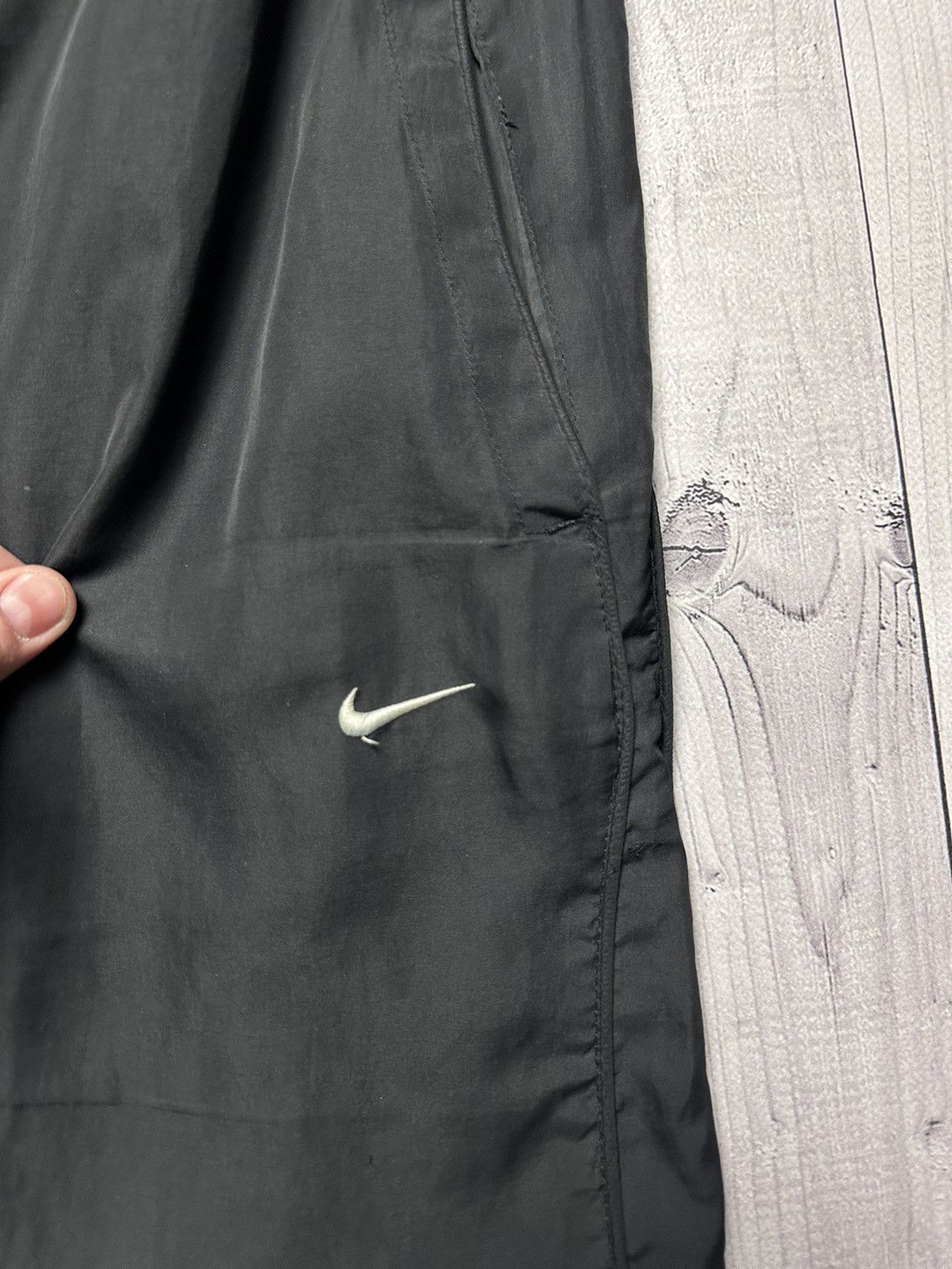 Vintage Vintage Nike drill pants logo Y2K joggers size XXL Size US 38 / EU 54 - 4 Thumbnail