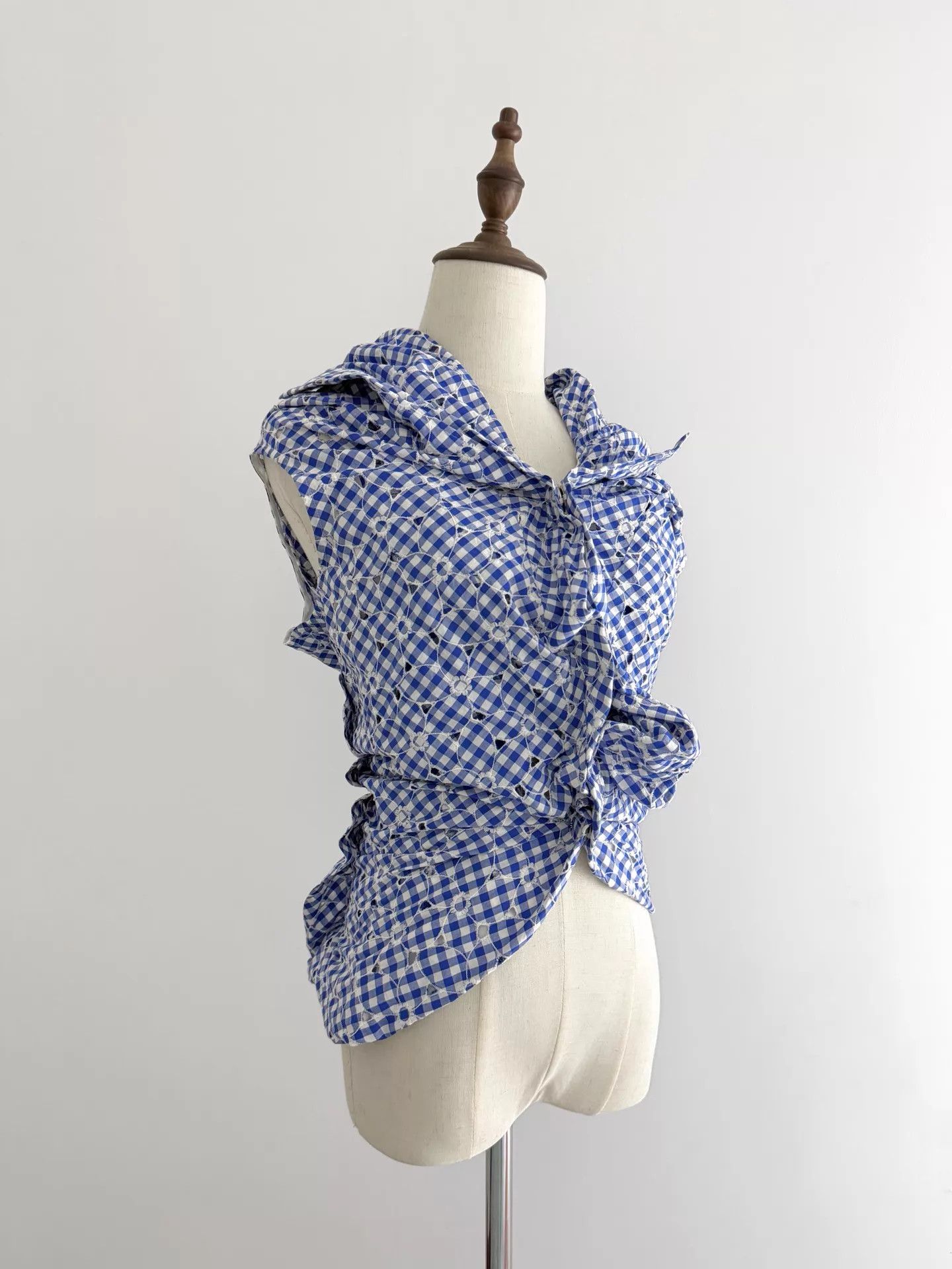 Junya Watanabe Junya Watanabe Check Embroidered Twisted Top S Size S / US 4 / IT 40 - 1 Thumbnail