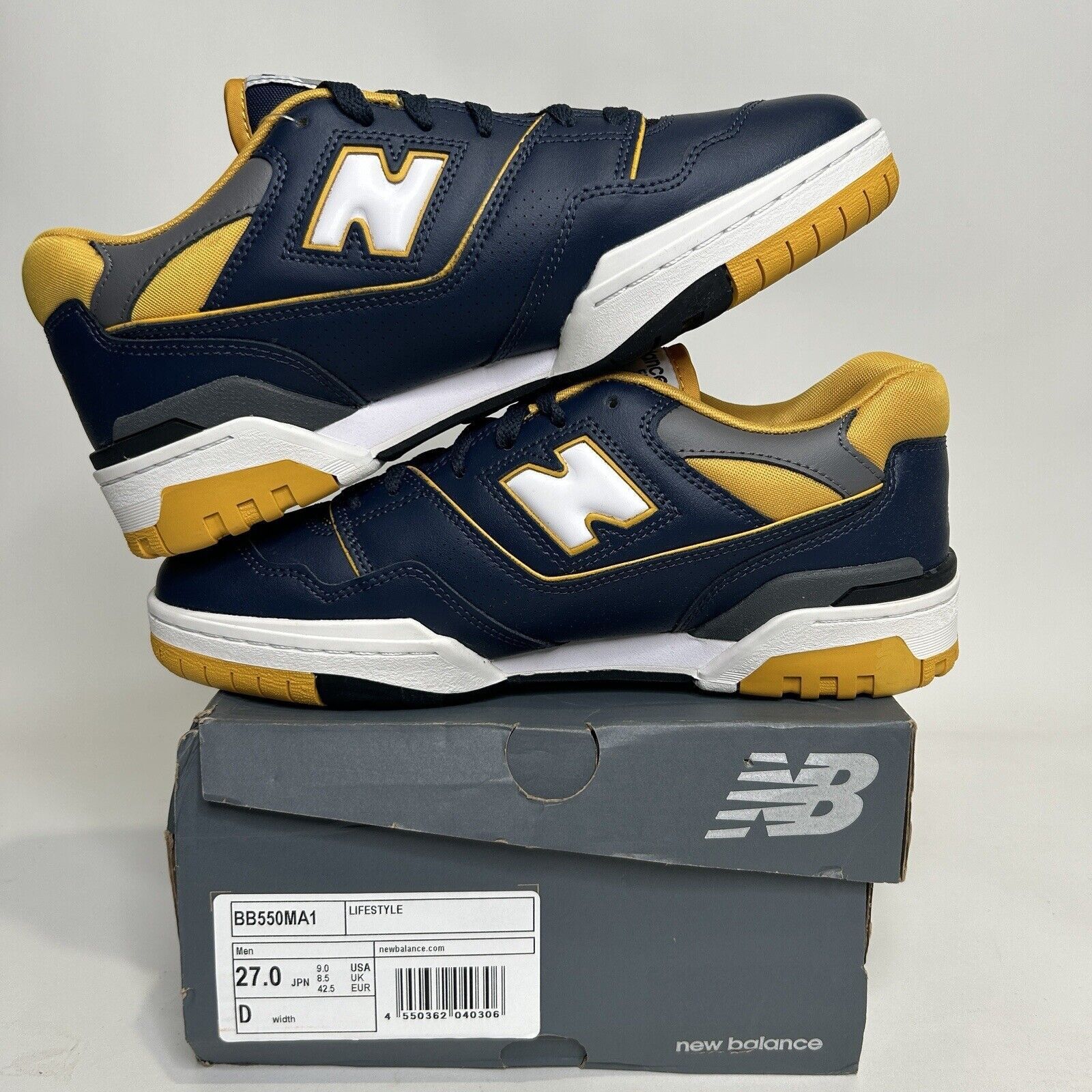 New Balance New Balance 550 “Michigan/Navy Yellow” 2024 Size US 9 / EU 42 - 3 Thumbnail