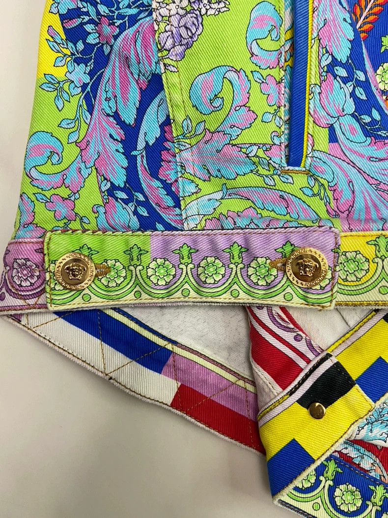 Versace Versace Reworked denim jacket full of flowers Size US M / EU 48-50 / 2 - 7 Thumbnail