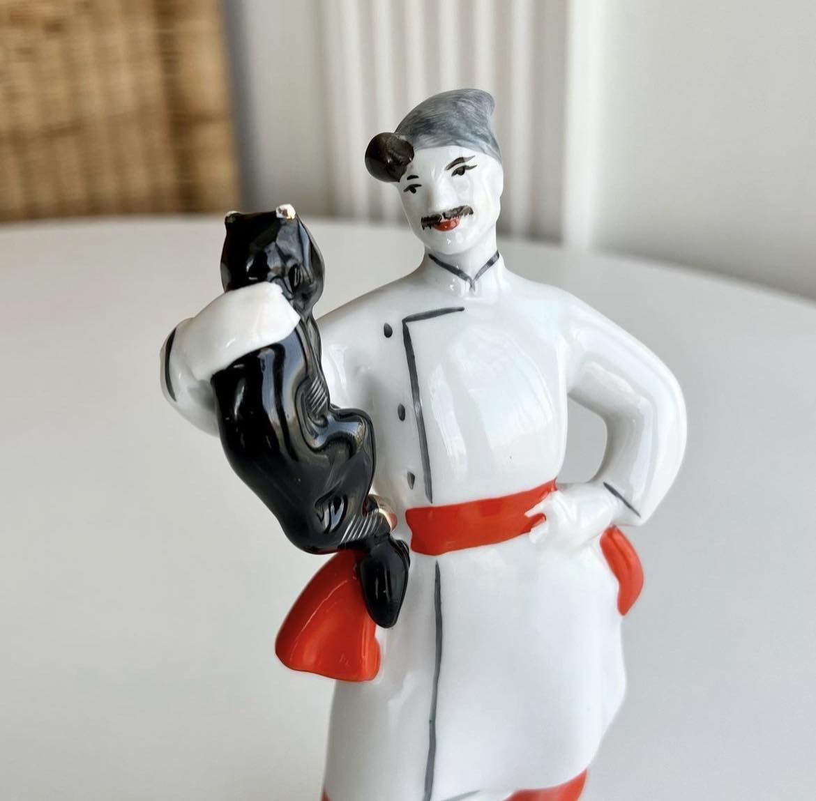Vintage 1970 Vintage Porcelain Statue Vakula & Devil Gogol Kyiv Size ONE SIZE - 2 Thumbnail