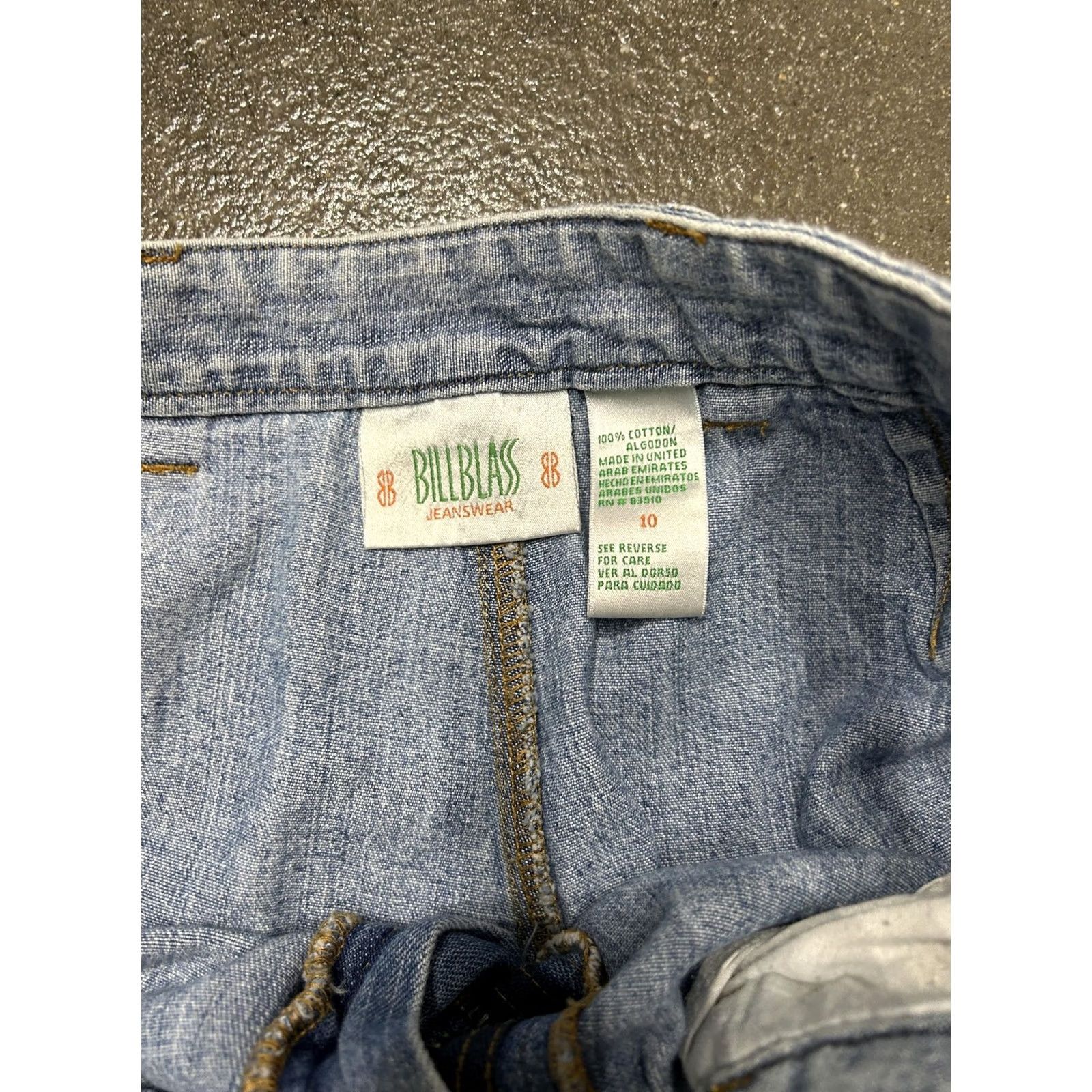 Bill Blass VINTAGE Bill Blass Bermuda Shorts Womens 10 33W Denim Blue Button Front Pockets Casual Flat Front Denim 100% Cotton Size 32" / US 10 / IT 46 - 3 Thumbnail