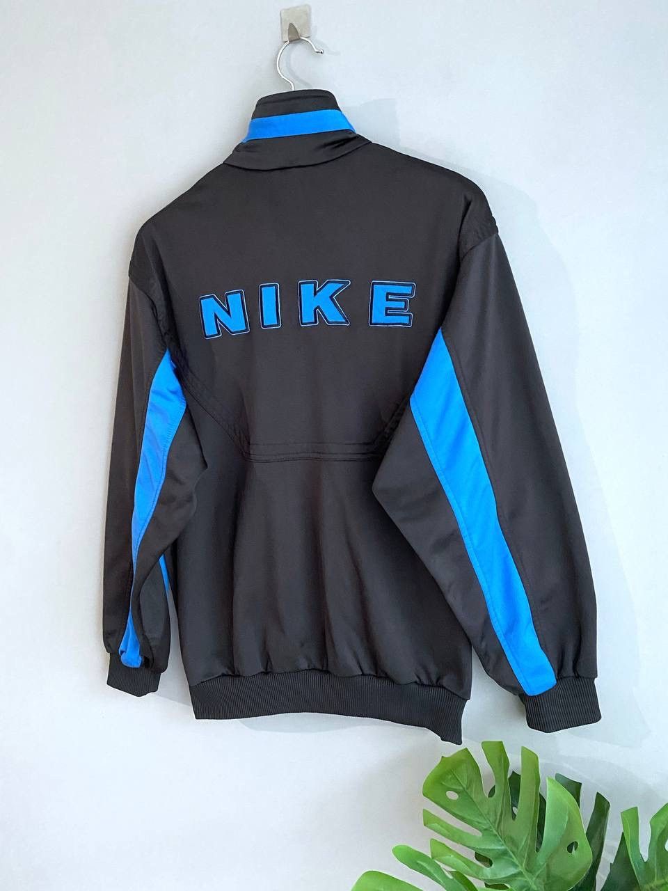 Nike × Vintage Nike 90s Vintage Y2K Men's Track Jacket, Size M Size US M / EU 48-50 / 2 - 5 Thumbnail