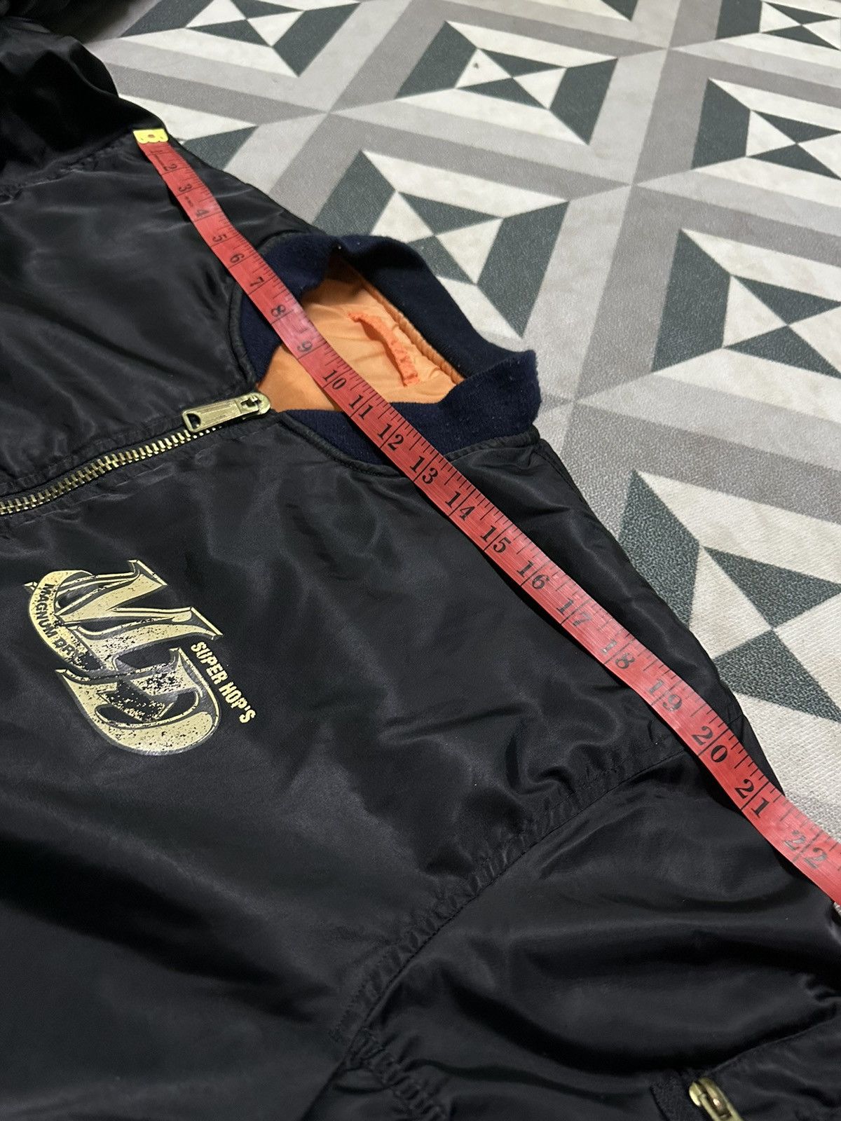 Japanese Brand Super hop magnum dry reversible bomber jacket Size US L / EU 52-54 / 3 - 12 Thumbnail