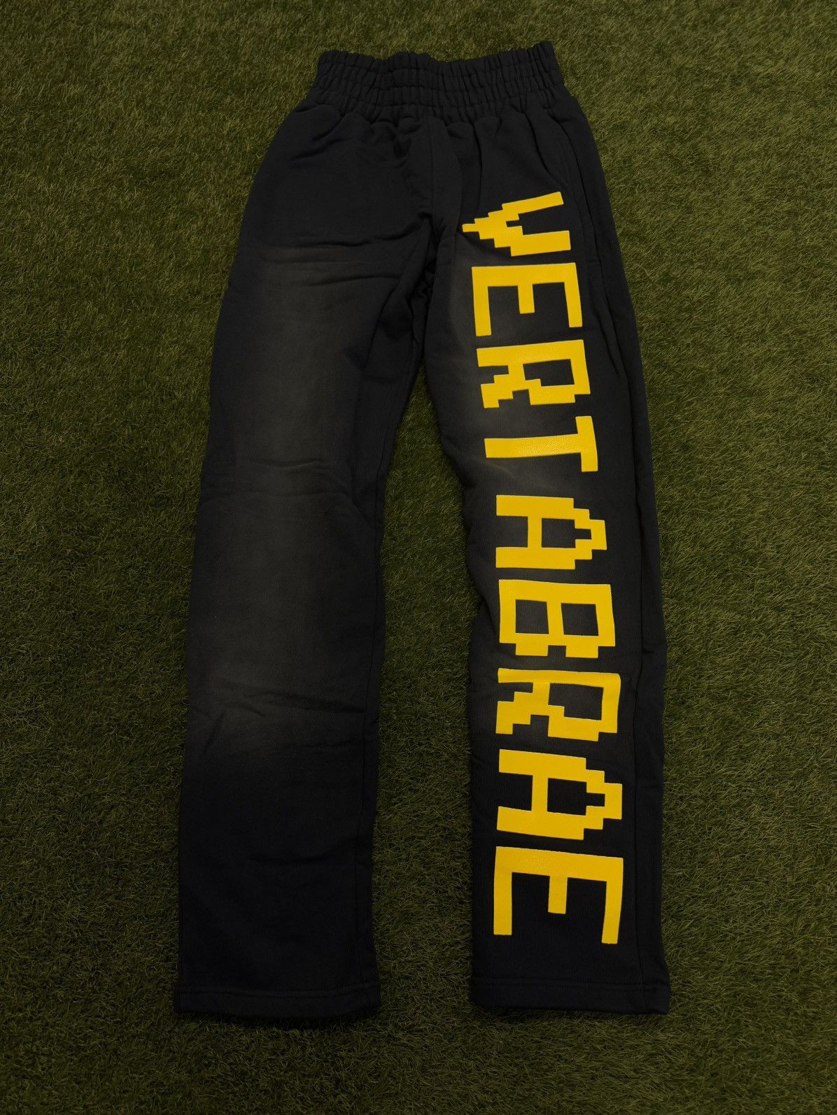 Vertabrae Vertabrae C-2 Blue Yellow Sweatpants Size L (NEW) Size US 33 - 1 Thumbnail