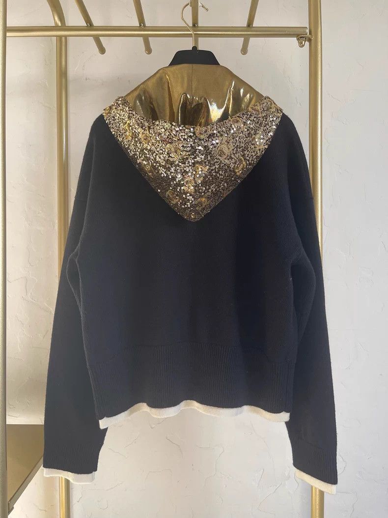 Chanel Chanel 2024 Early Spring Vacation Series 24c Gold Sequin H Size S / US 4 / IT 40 - 2 Thumbnail