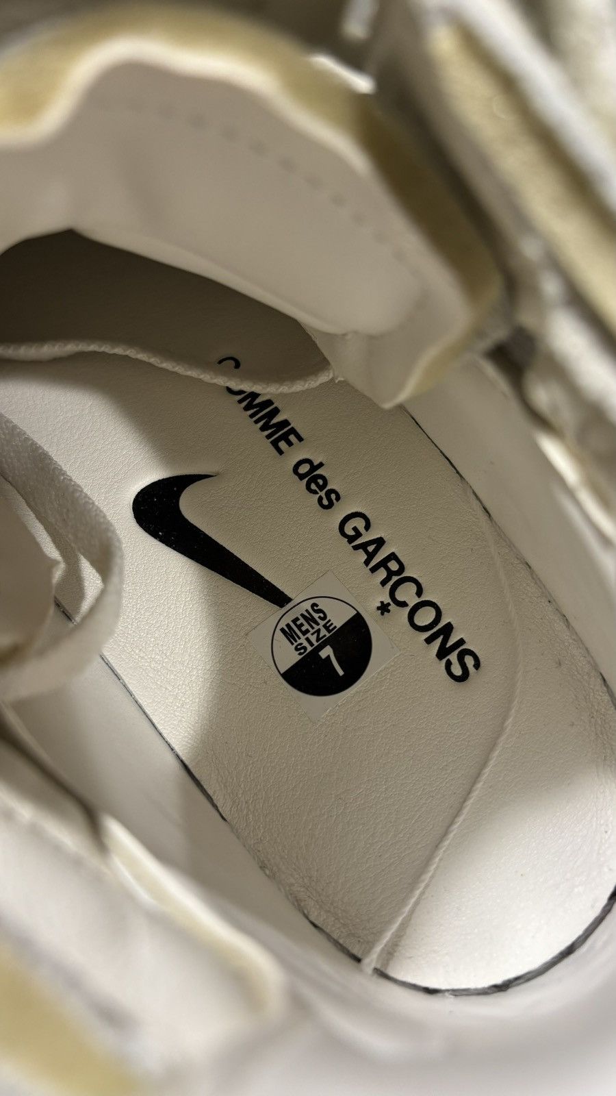 Comme des Garcons × Nike Comme Des Garçons Nike Air Force 1 Mid Size US 7 / EU 40 - 13 Thumbnail