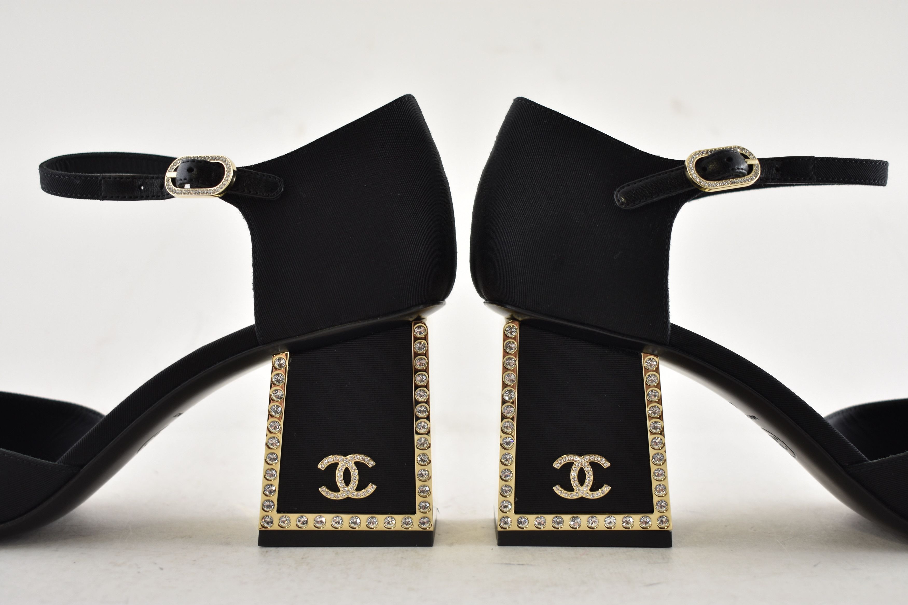 Chanel Chanel 24B Crystal Logo Gold Ankle Strap Block Heel Pump 40 Size US 10 / IT 40 - 19 Thumbnail