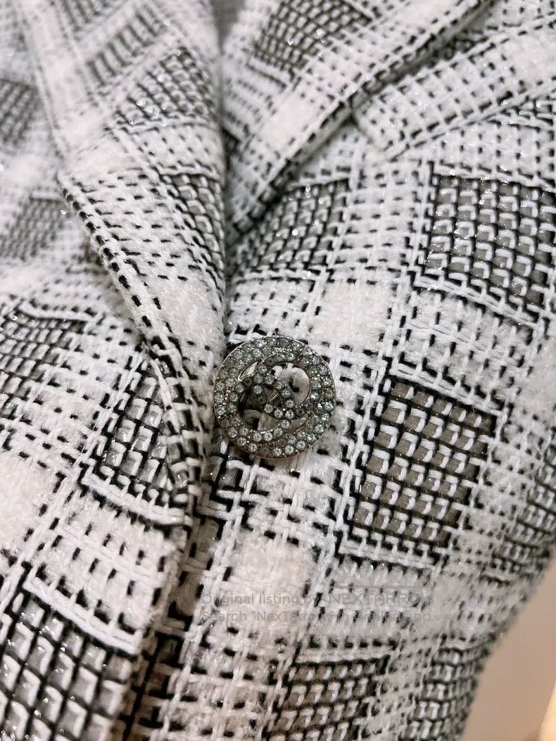 Chanel Chanel Black and white knitted plaid jacket Size XXS / US 00 / IT 34 - 5 Thumbnail