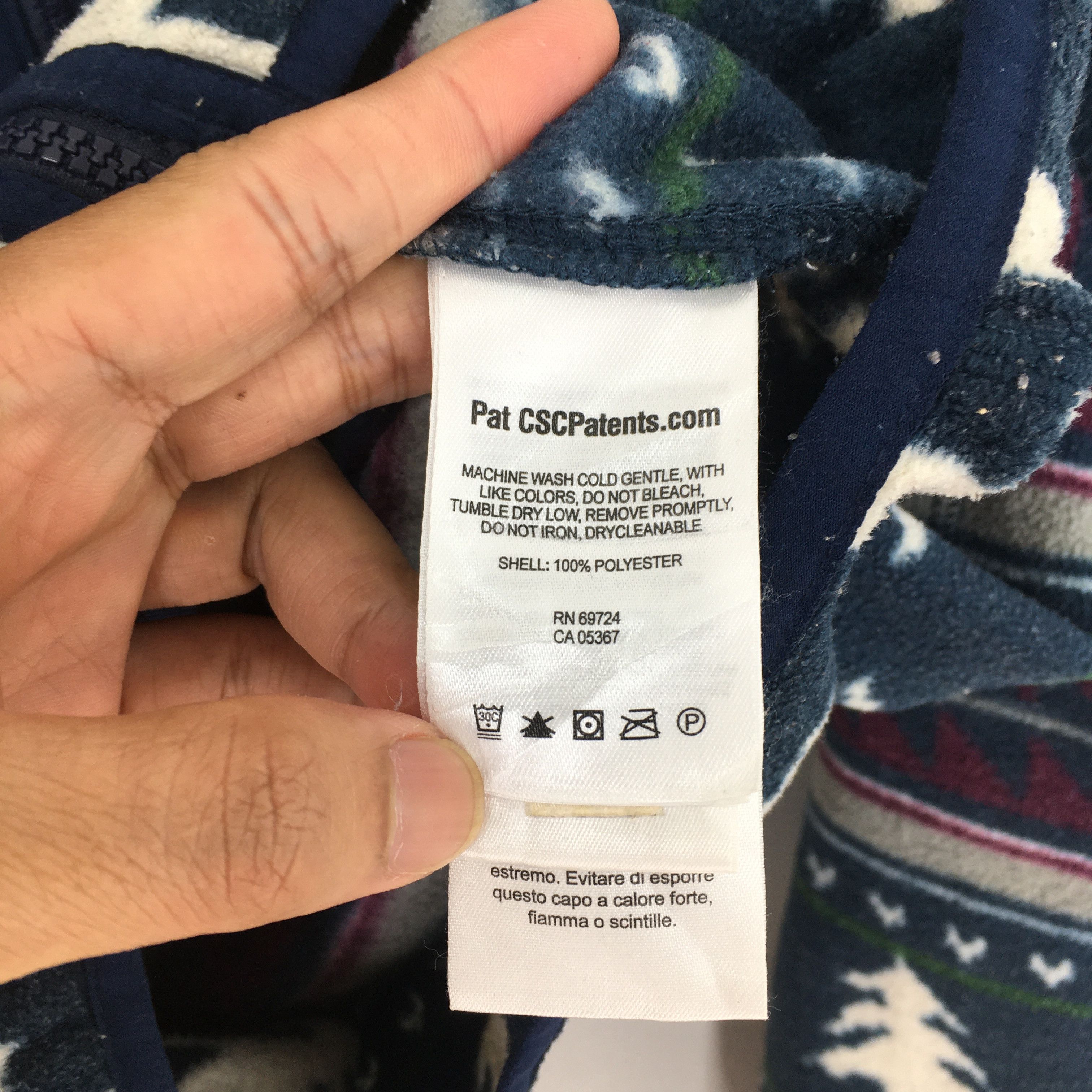 Columbia × Vintage Vintage Columbia Tribal Native Fleece Hoodies Large Size US L / EU 52-54 / 3 - 6 Thumbnail