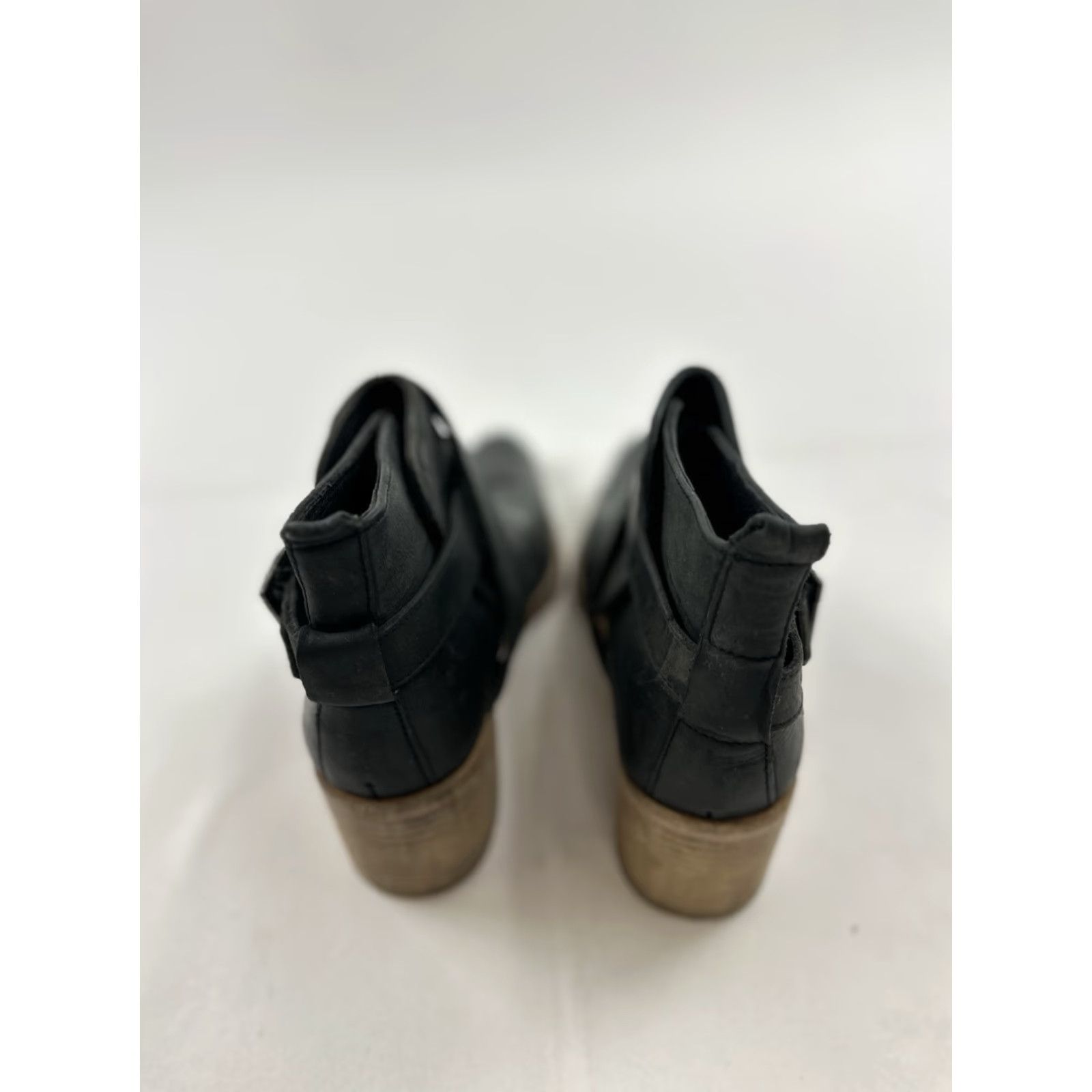 Free People Free People Back Loop Bootie Women’s 6.5 Brown Leather Western Ankle Boots Size US 7 / IT 37 - 4 Thumbnail