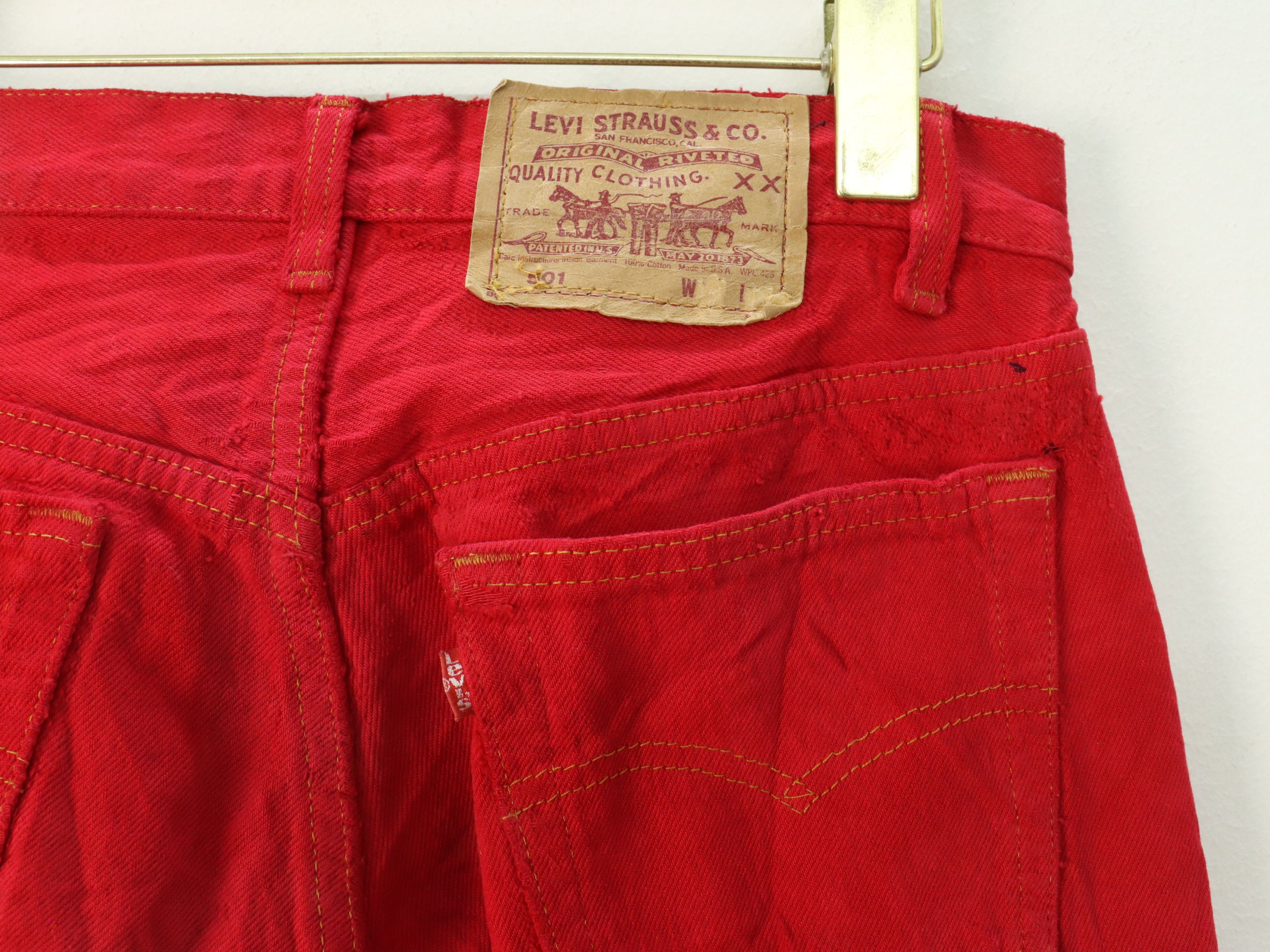 Levi's × Vintage Vtg. Levis 501 Red Distressed Jeans MADE IN USA Size US 28 / EU 44 - 12 Thumbnail